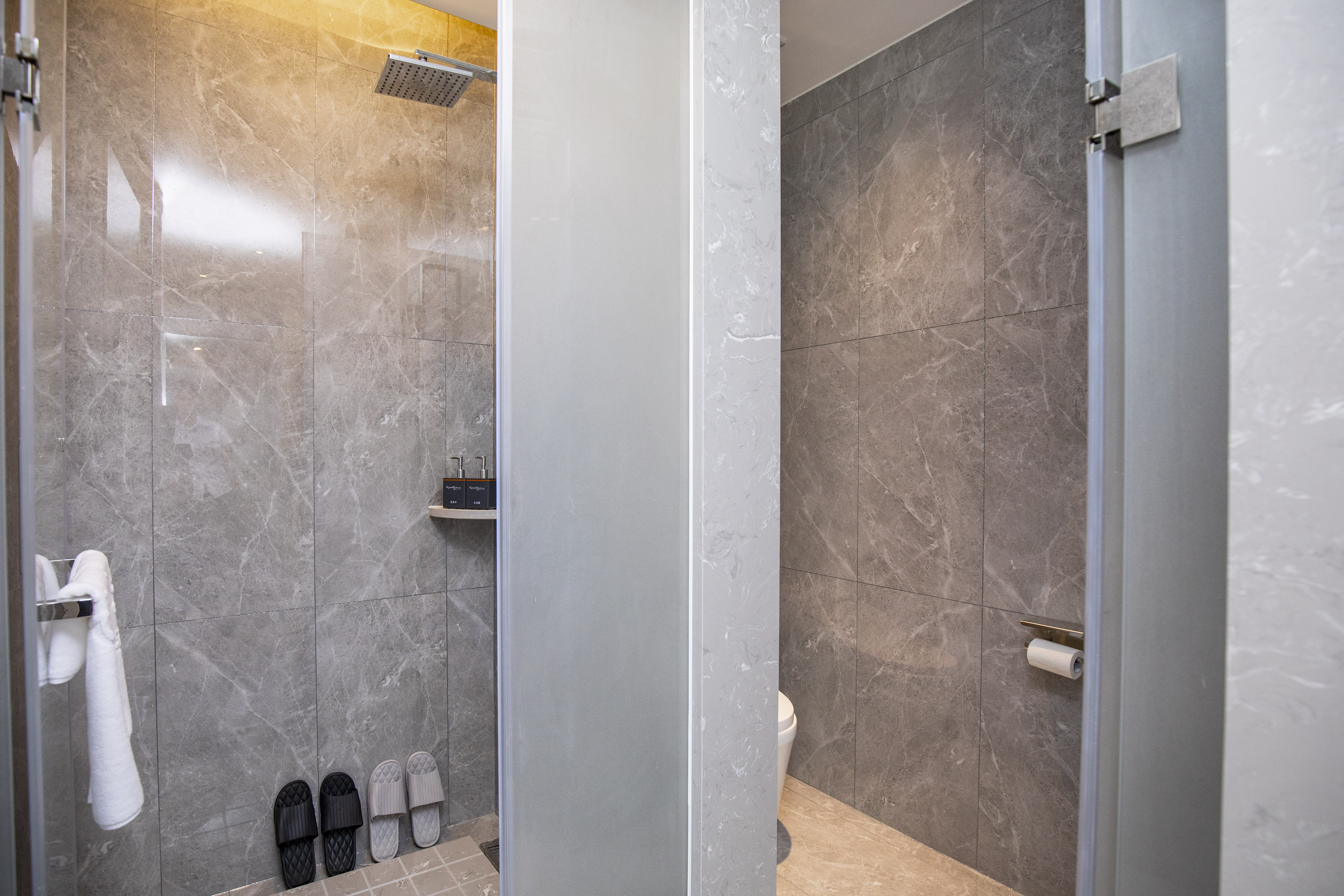 Business Room (2 beds)