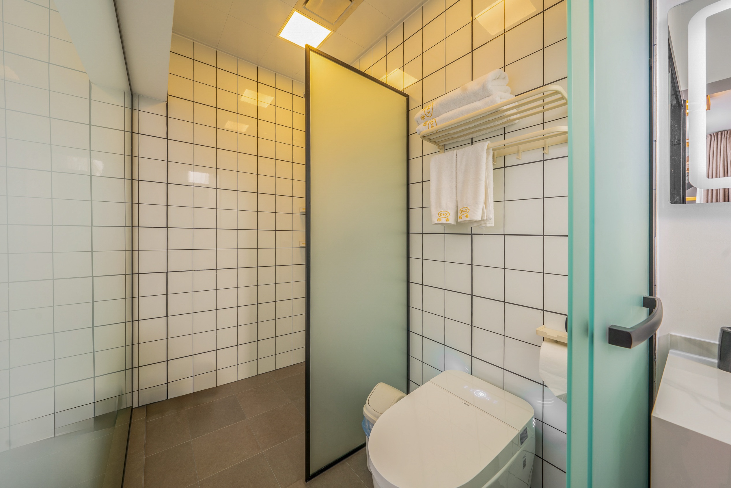 輕奢庭院雙床房