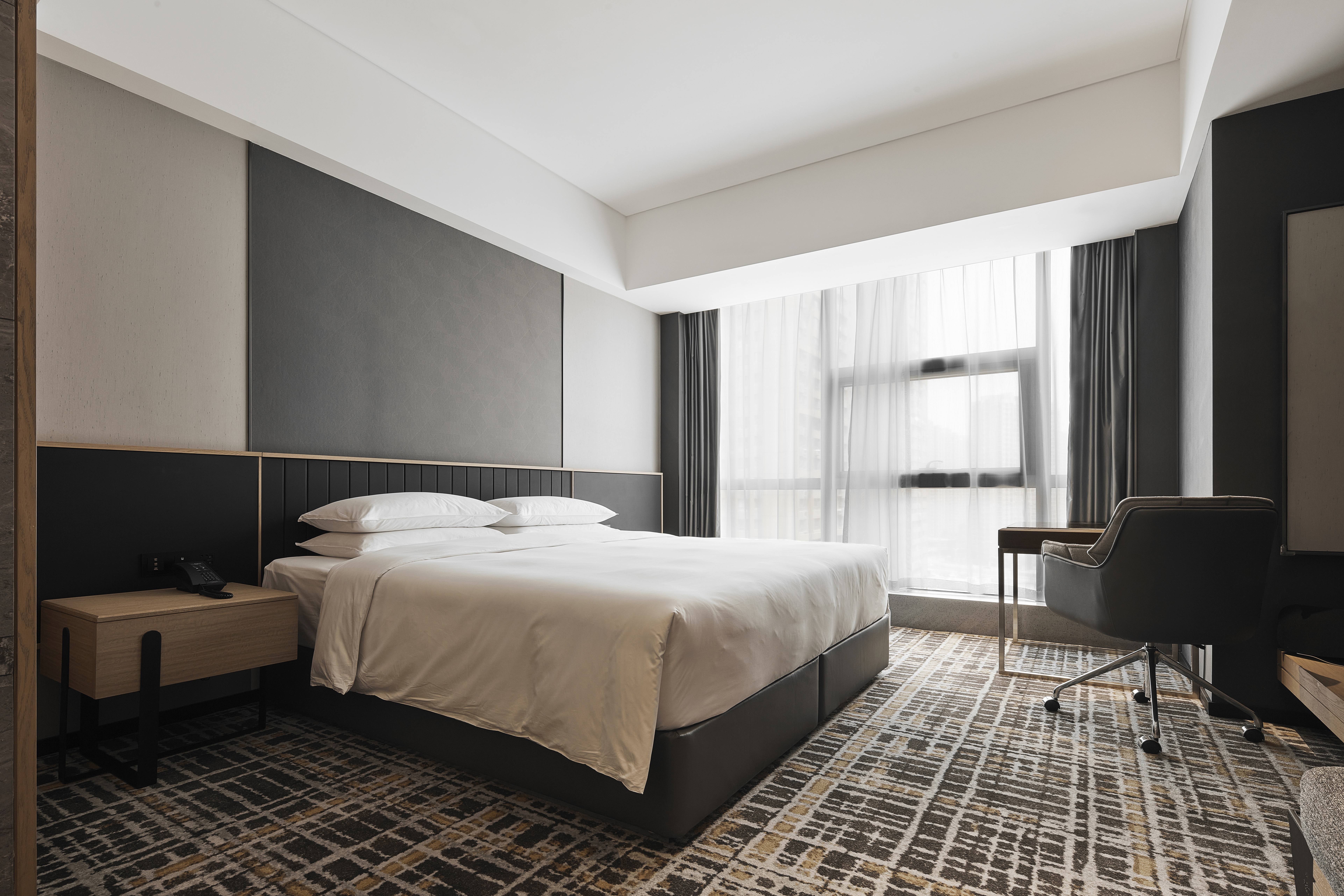 Executive Smart Room (Double Bed) (Desk, Window, Fridge)