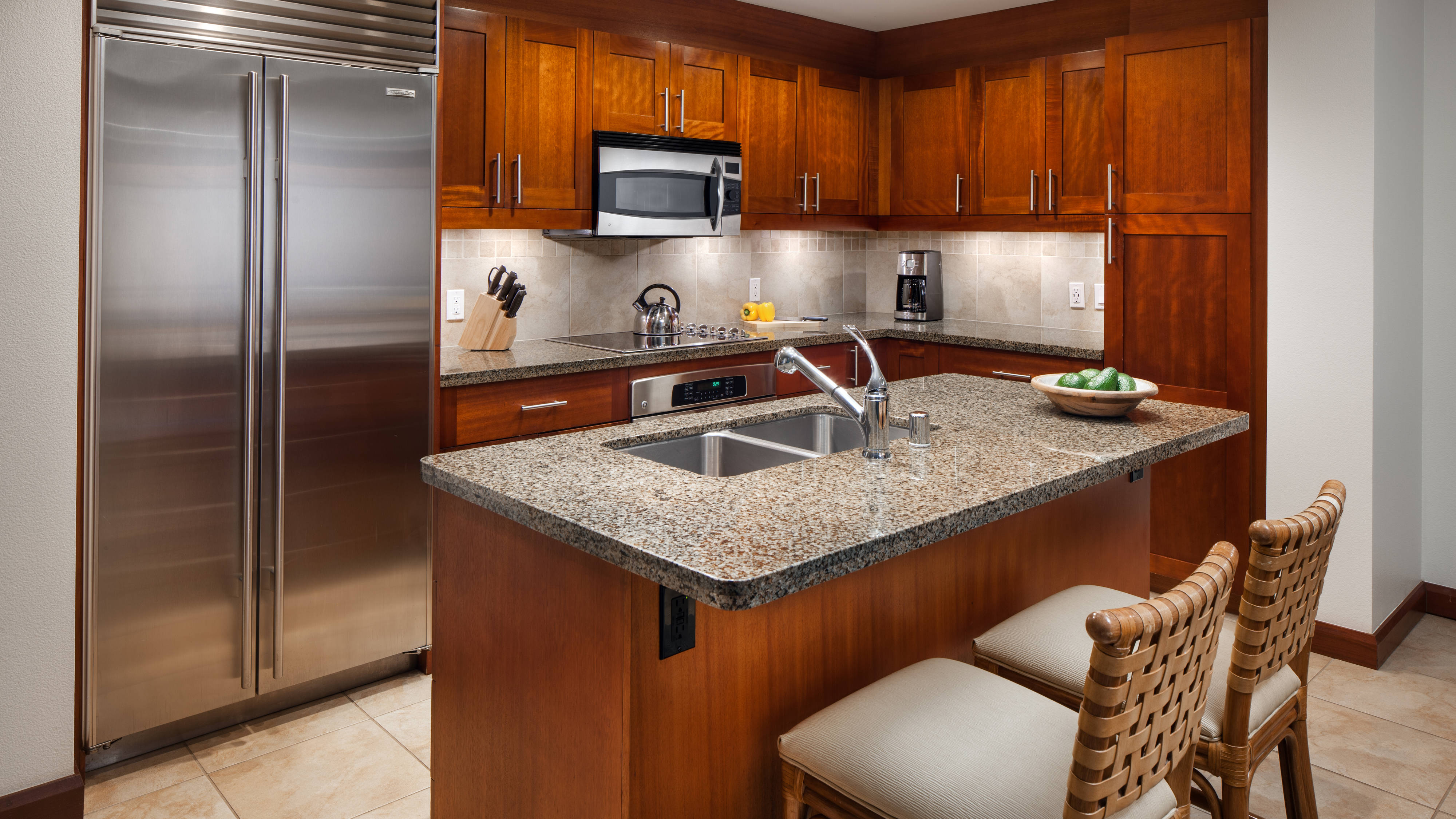 2 卧室别墅， 卧室1:1张特大床 ， 卧室2:1张特大床 ， 梳化床， 岛屿景观， 阳台