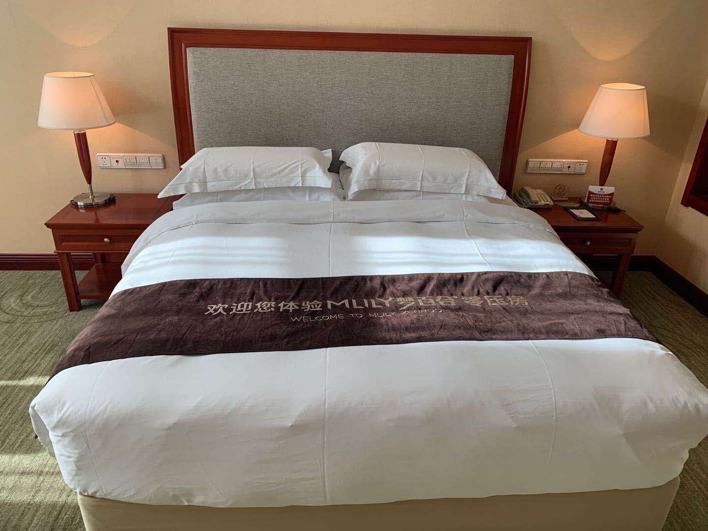 豪华大床零压房