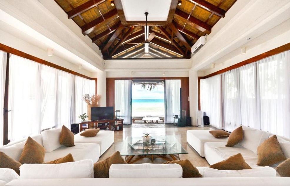 四卧豪华别墅 - 海滨