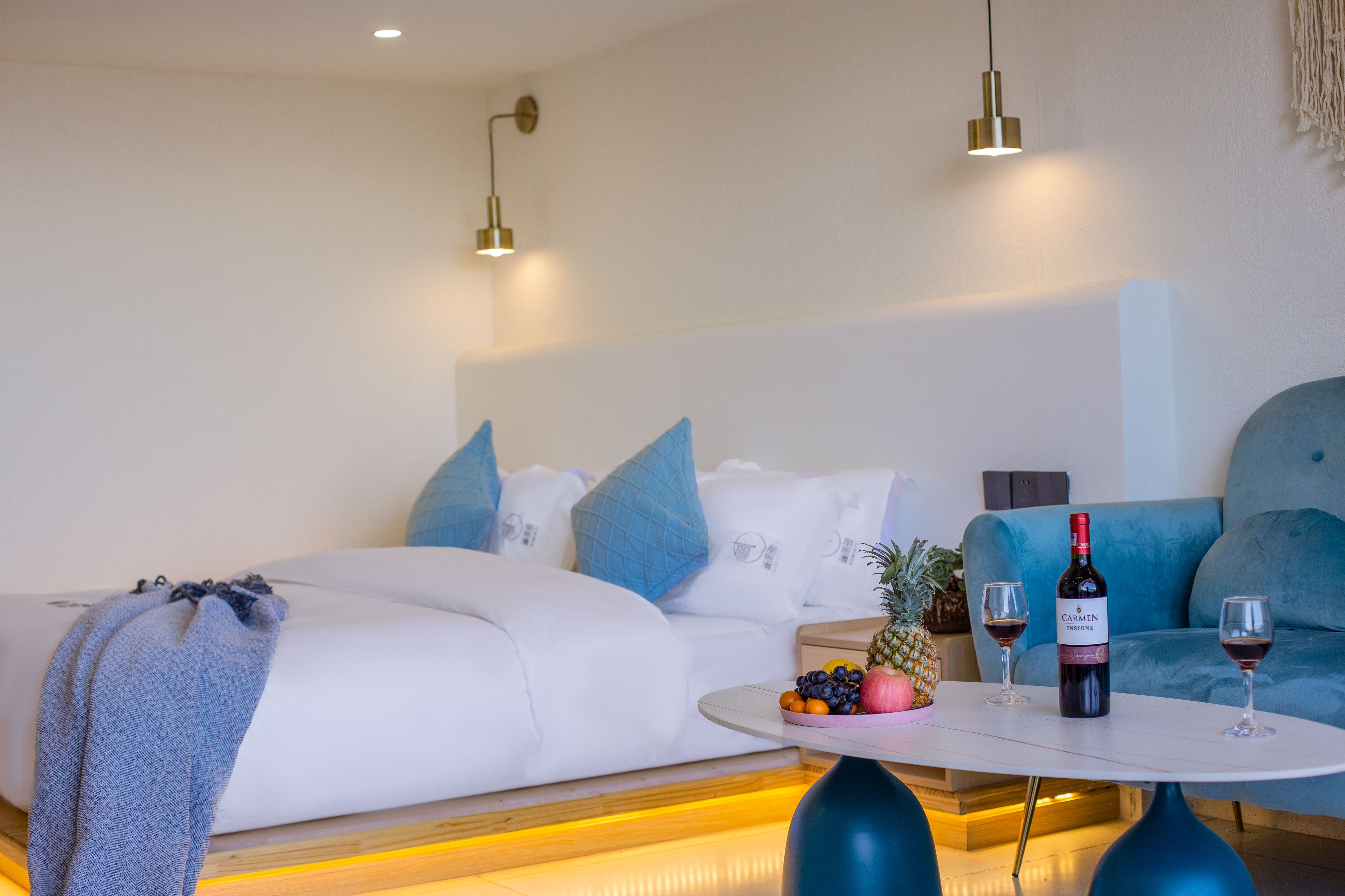 Loft Luxury Lake View Family Suite(island style courtyard)