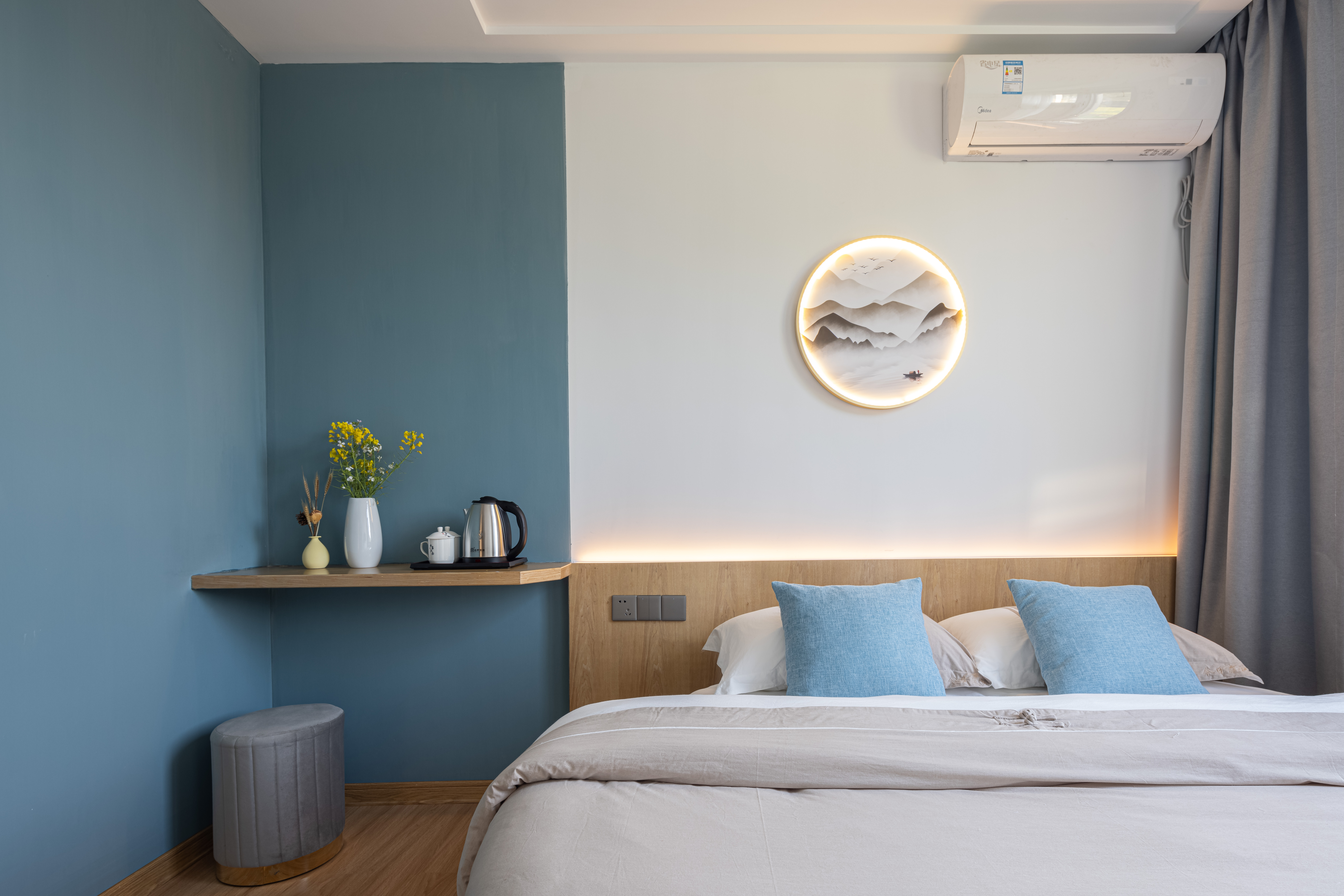 Mu Yue Tatami Round Bed Room With Superior Bedding