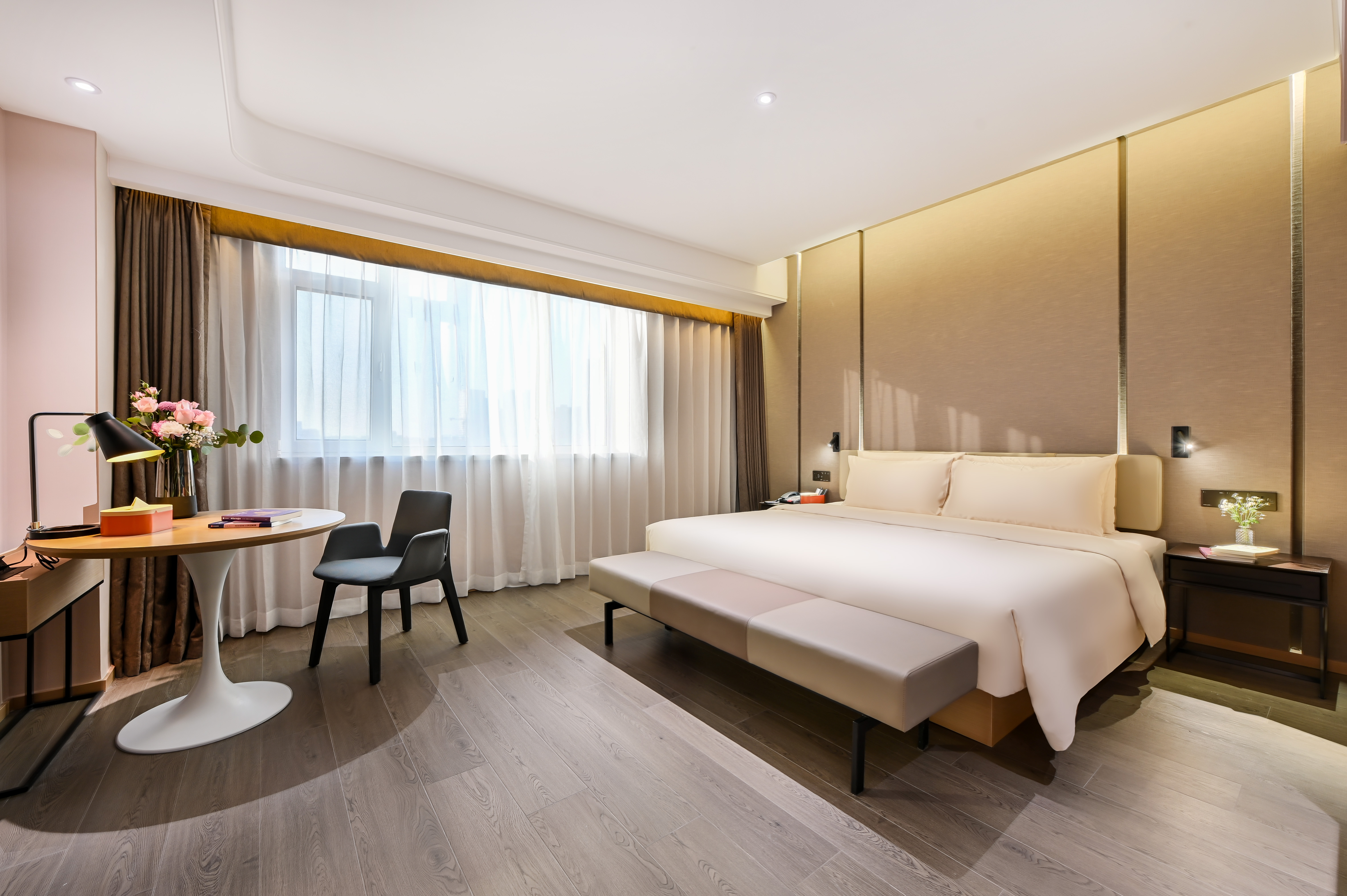 Superior Double Bed Room With Mobile Screen Casting