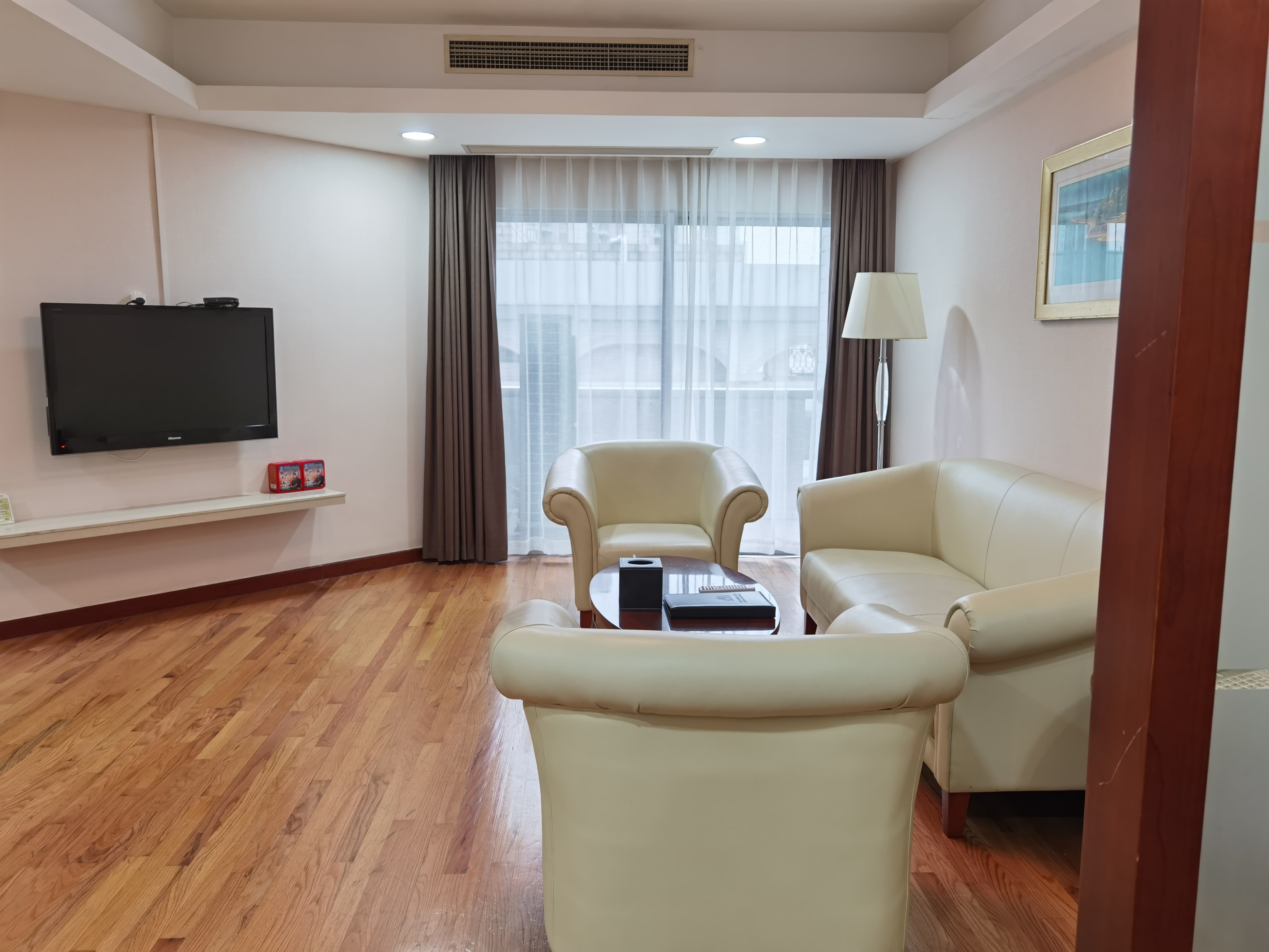 特价套房一室一厅