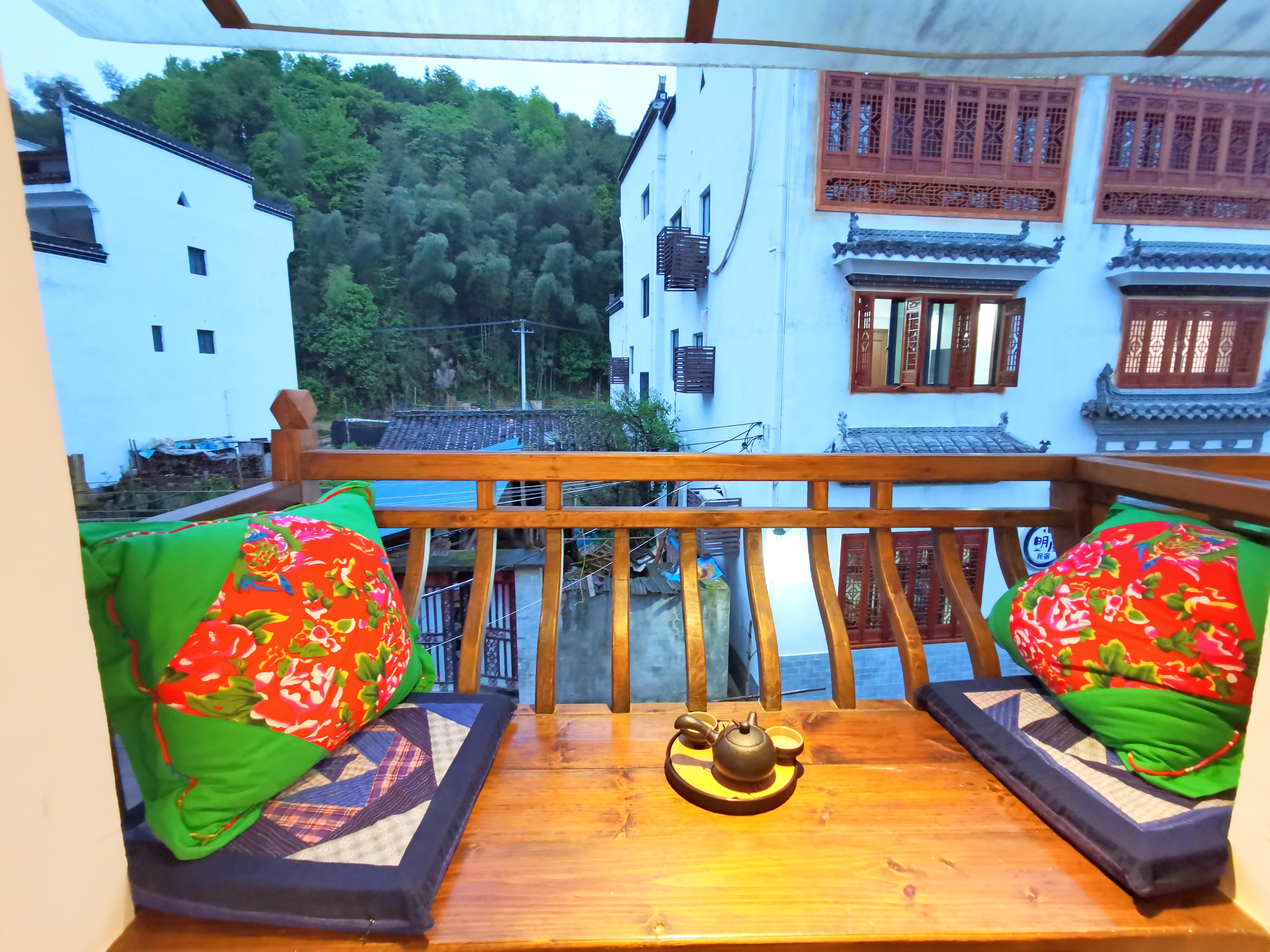 Zhilan Scenic Balcony Double Bed Room