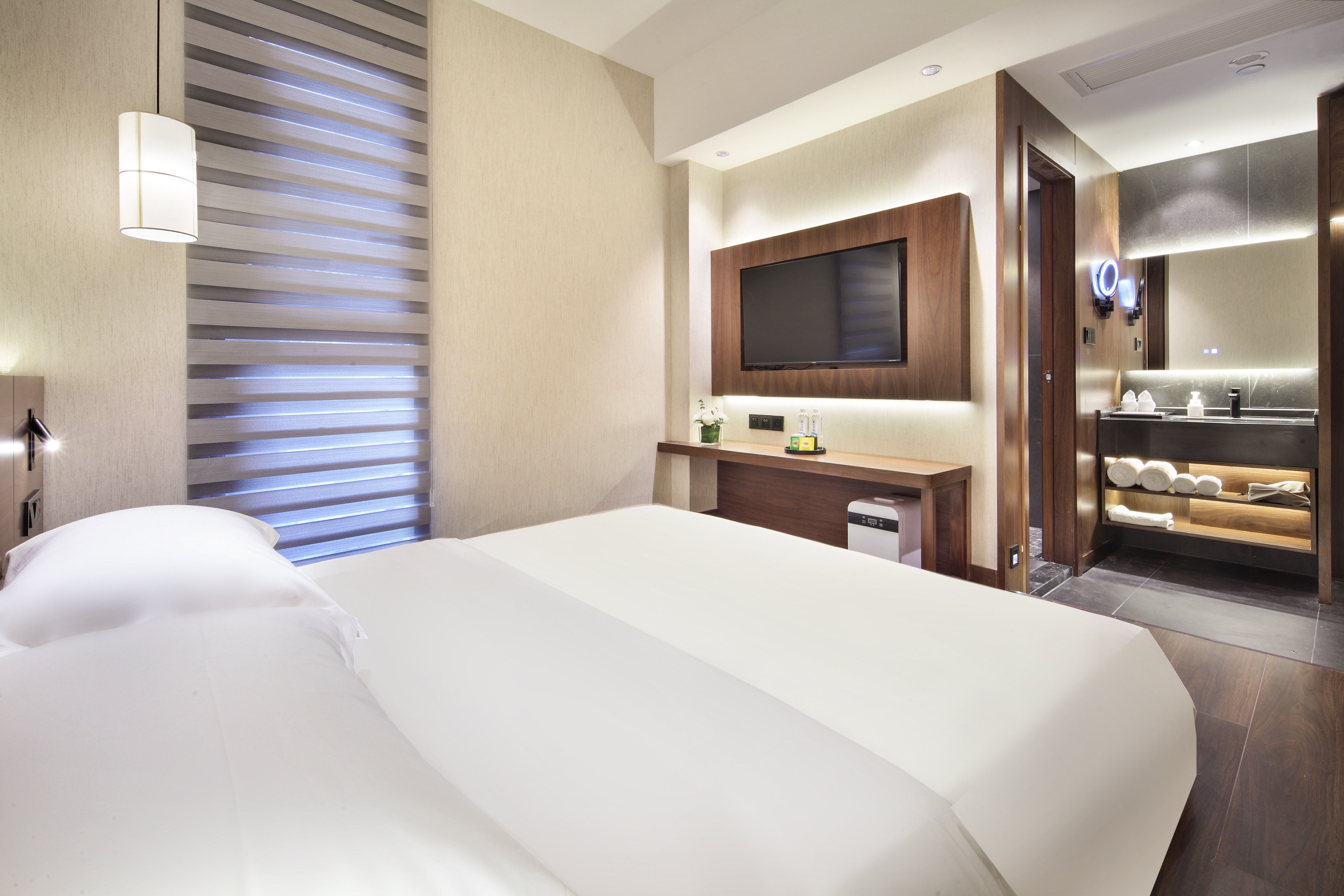 雅居舒适大床房+化粧镜