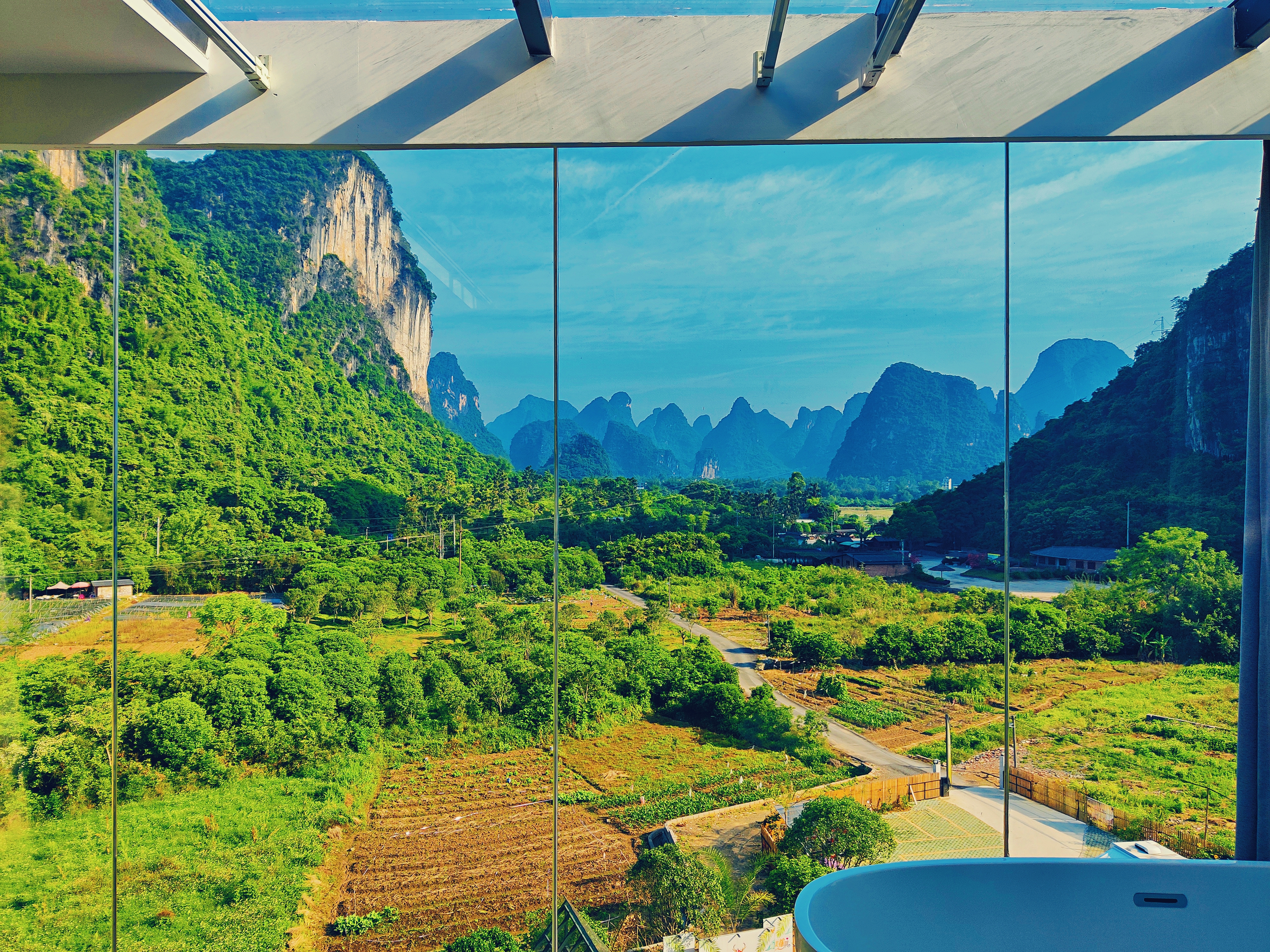 江山如畫浪漫星空家庭套房+語音控制+浴缸+會員投影