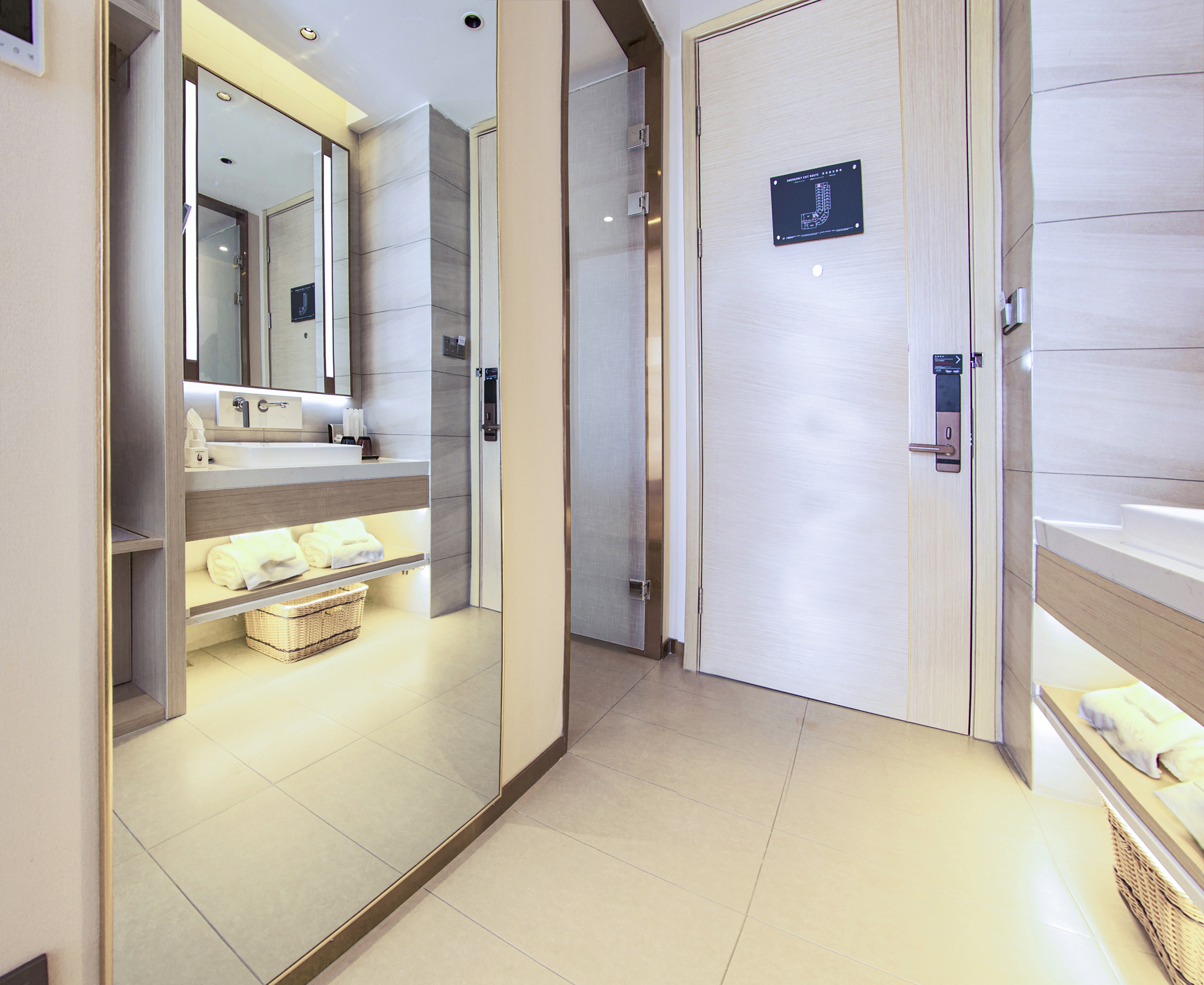 商务大床房（慕斯睡眠床垫+梦洁床品+全屋智控+电视投屏）