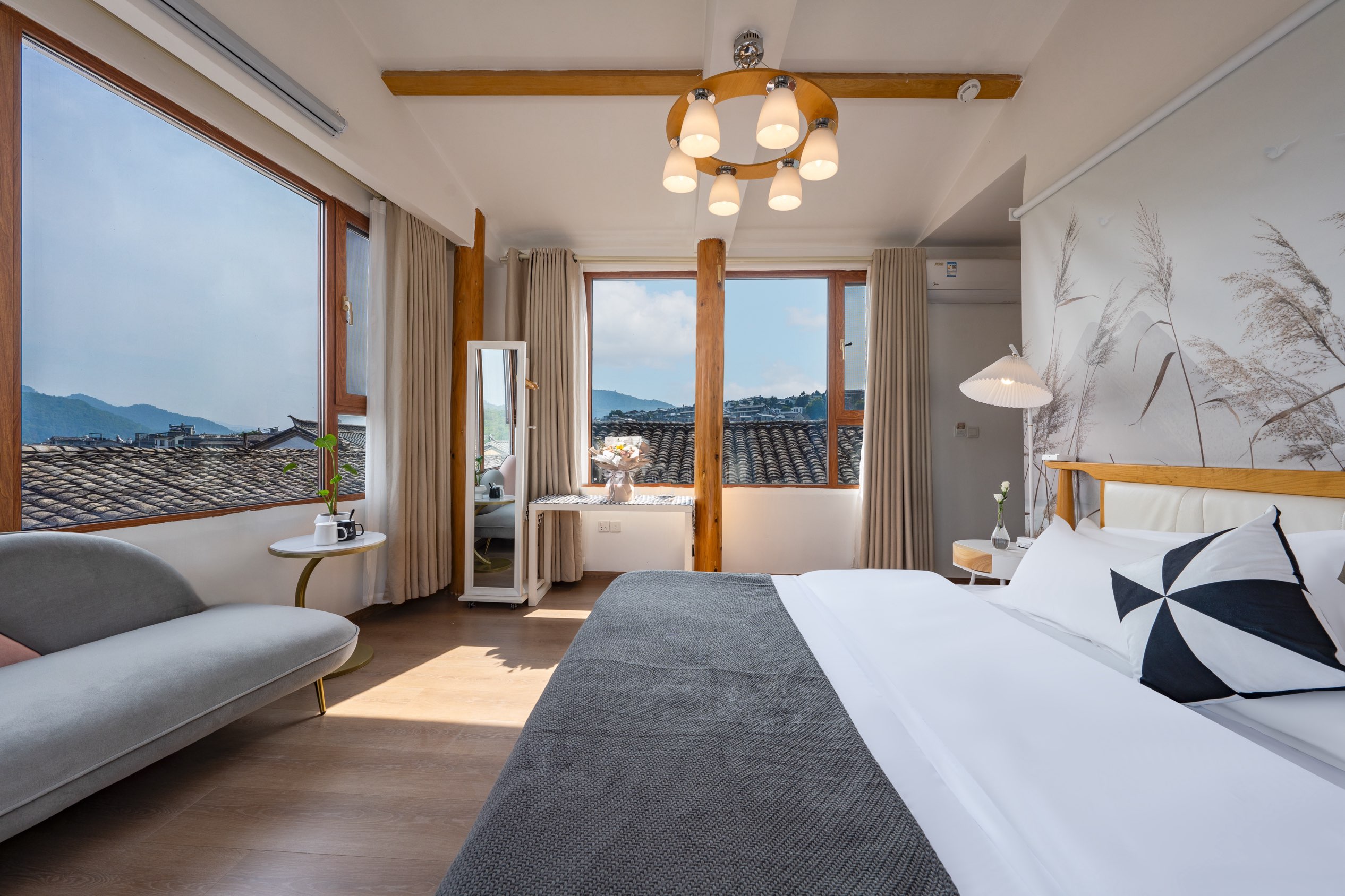 270°輕奢觀景大床房