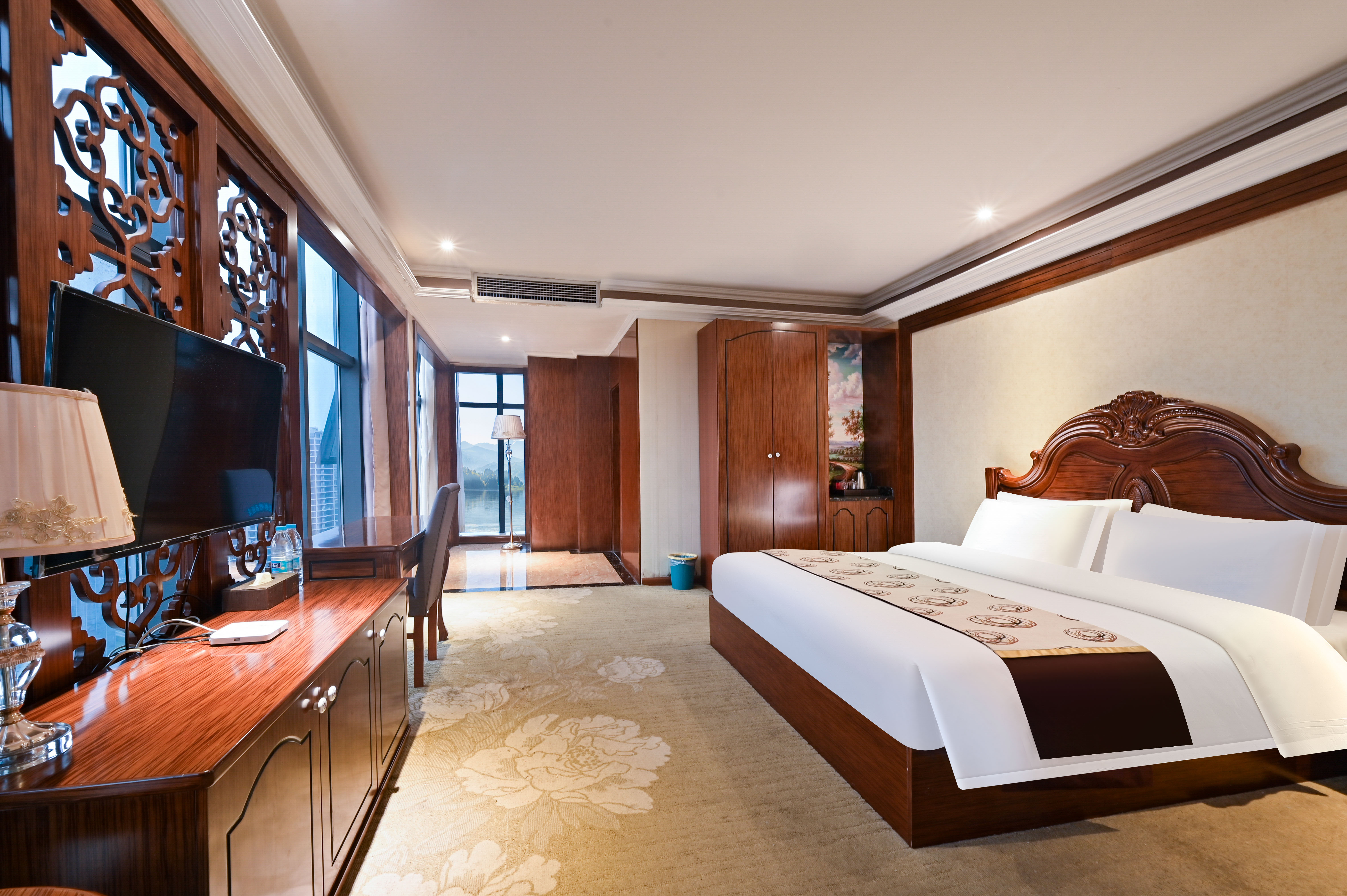 Studio Suite - with View (1 living room)