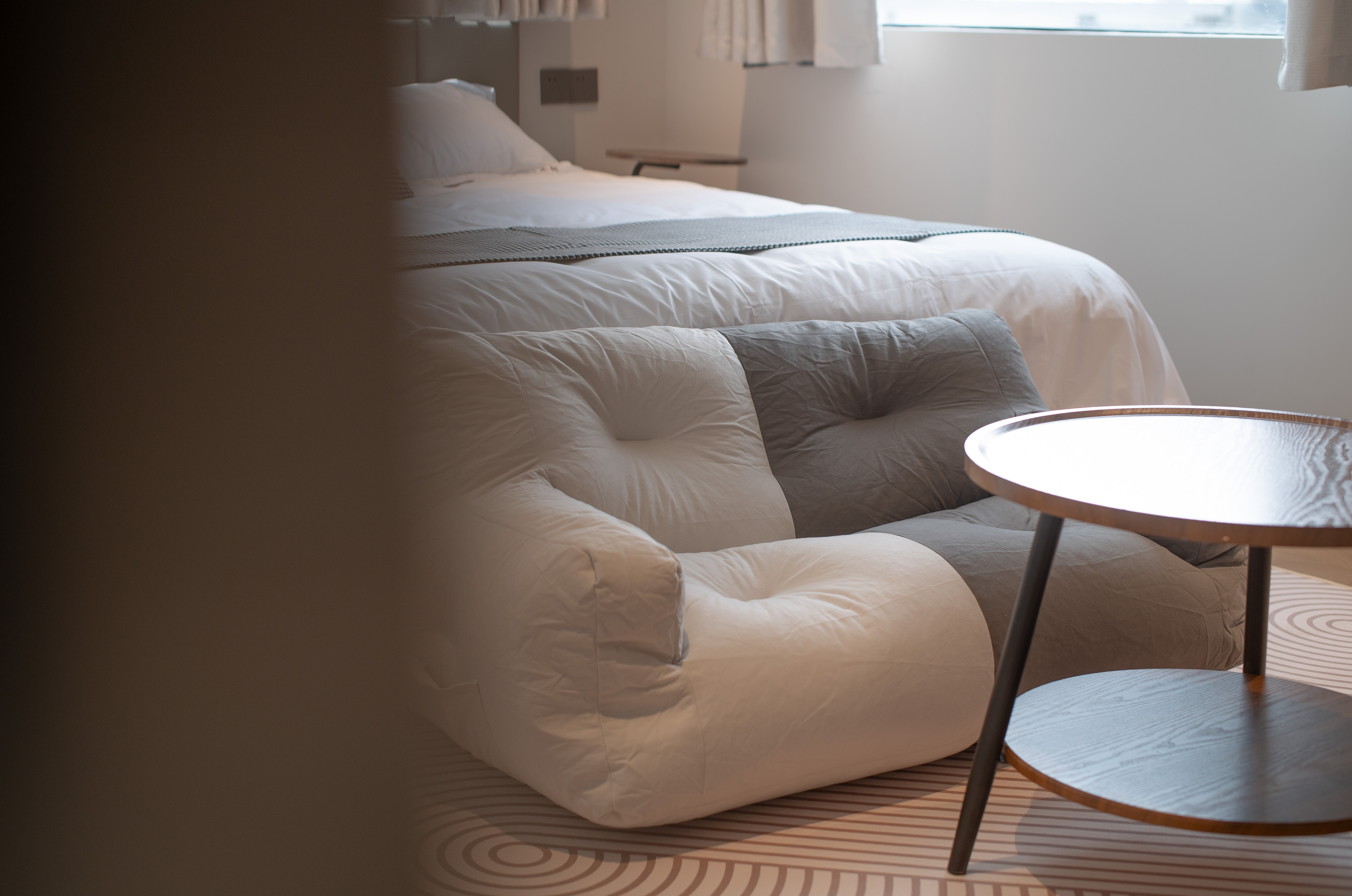 网红集装箱 · 雅致大床房