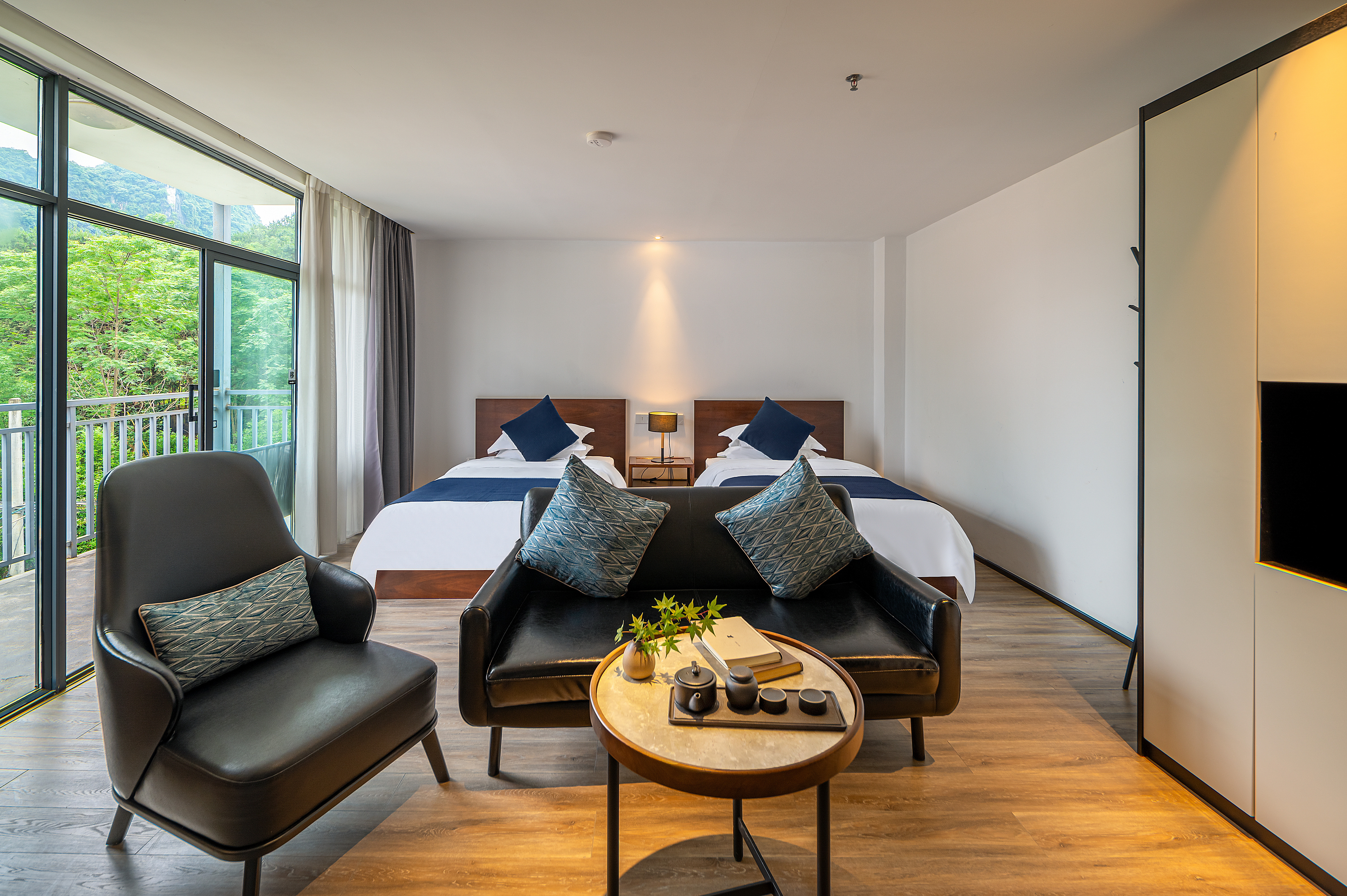 Lixi 180 ° Balcony Twin Room