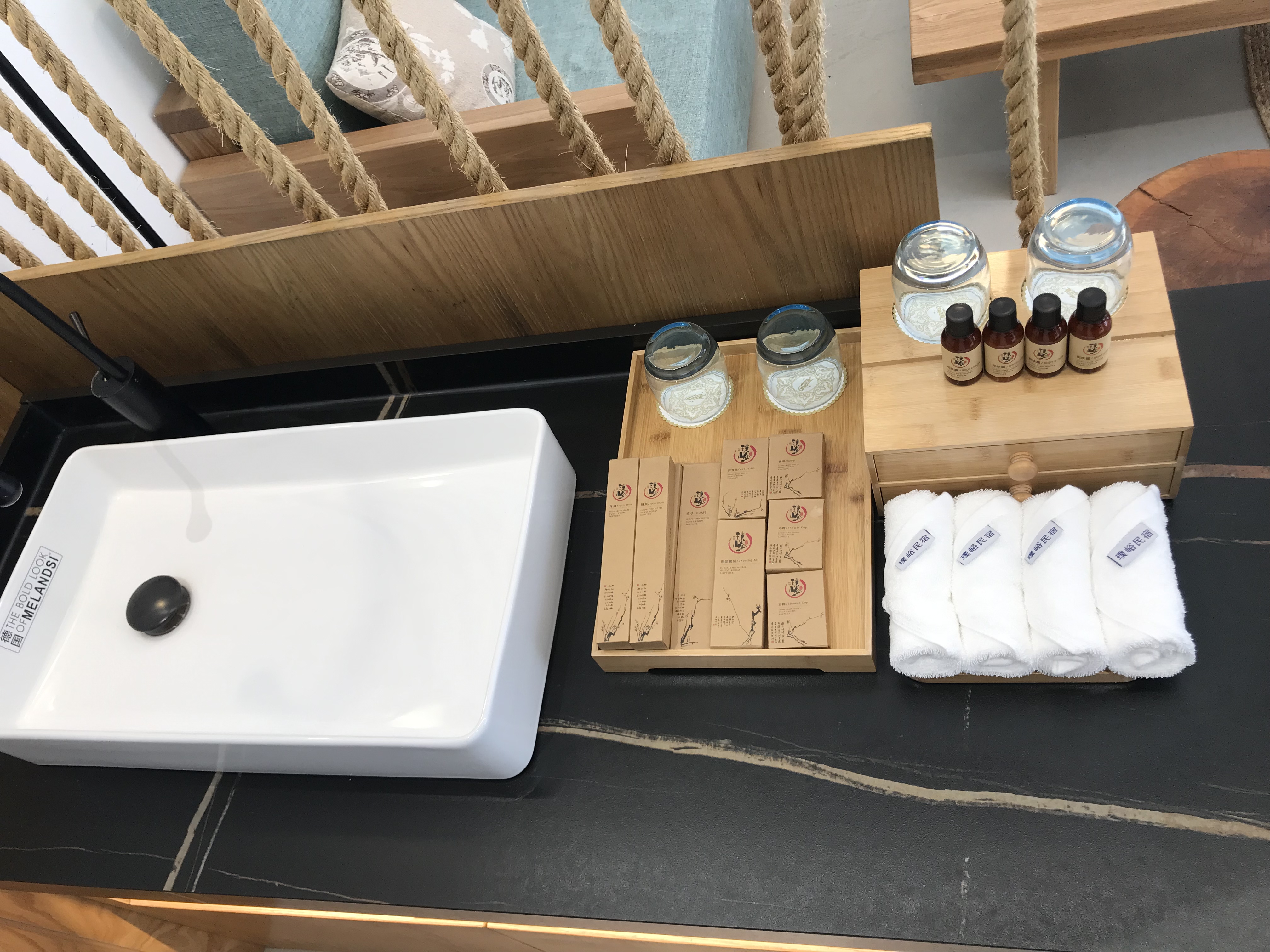 （陌云）二室一厅家庭房.独立院落.独门独院