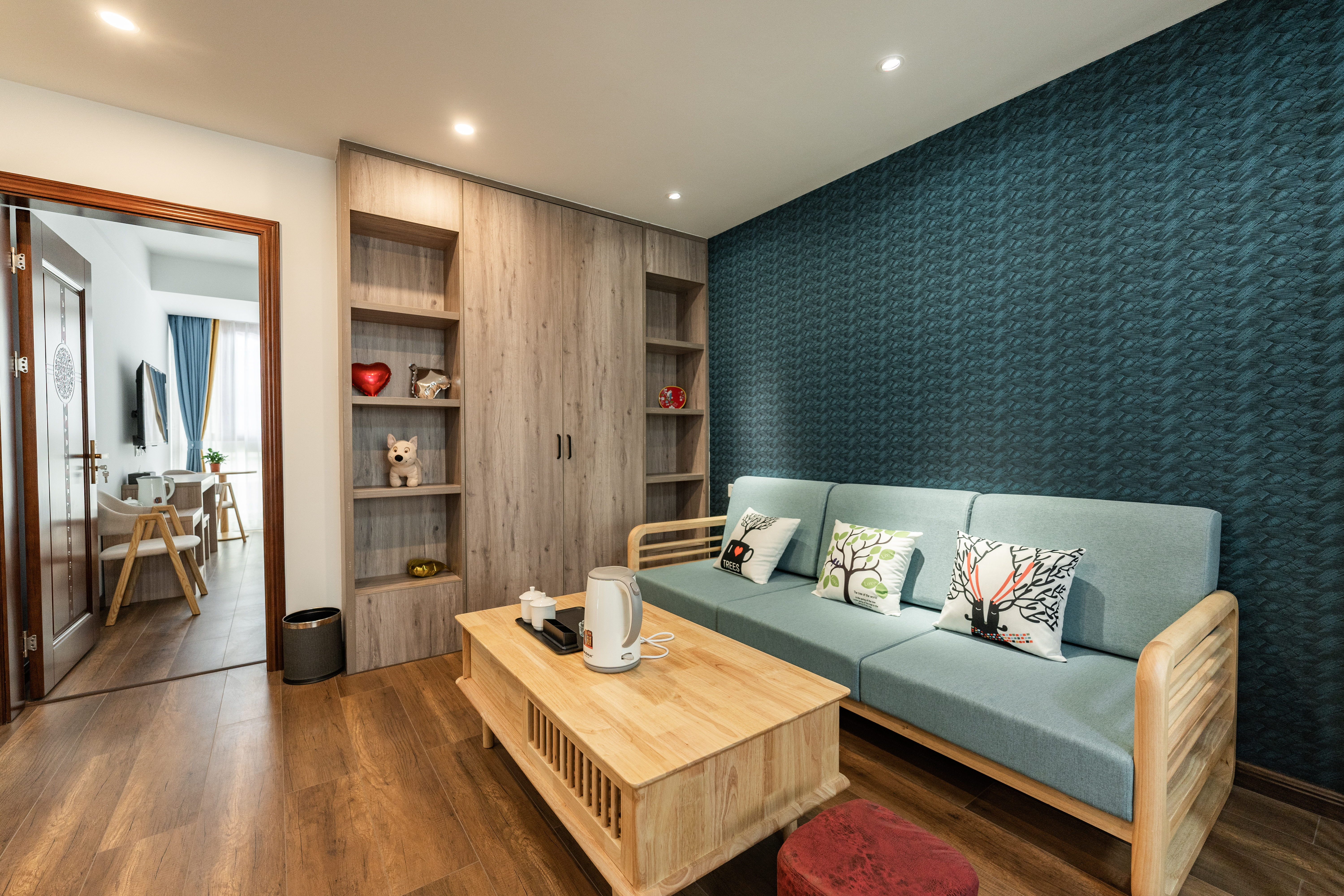 暖心两居室家庭房（带客厅）