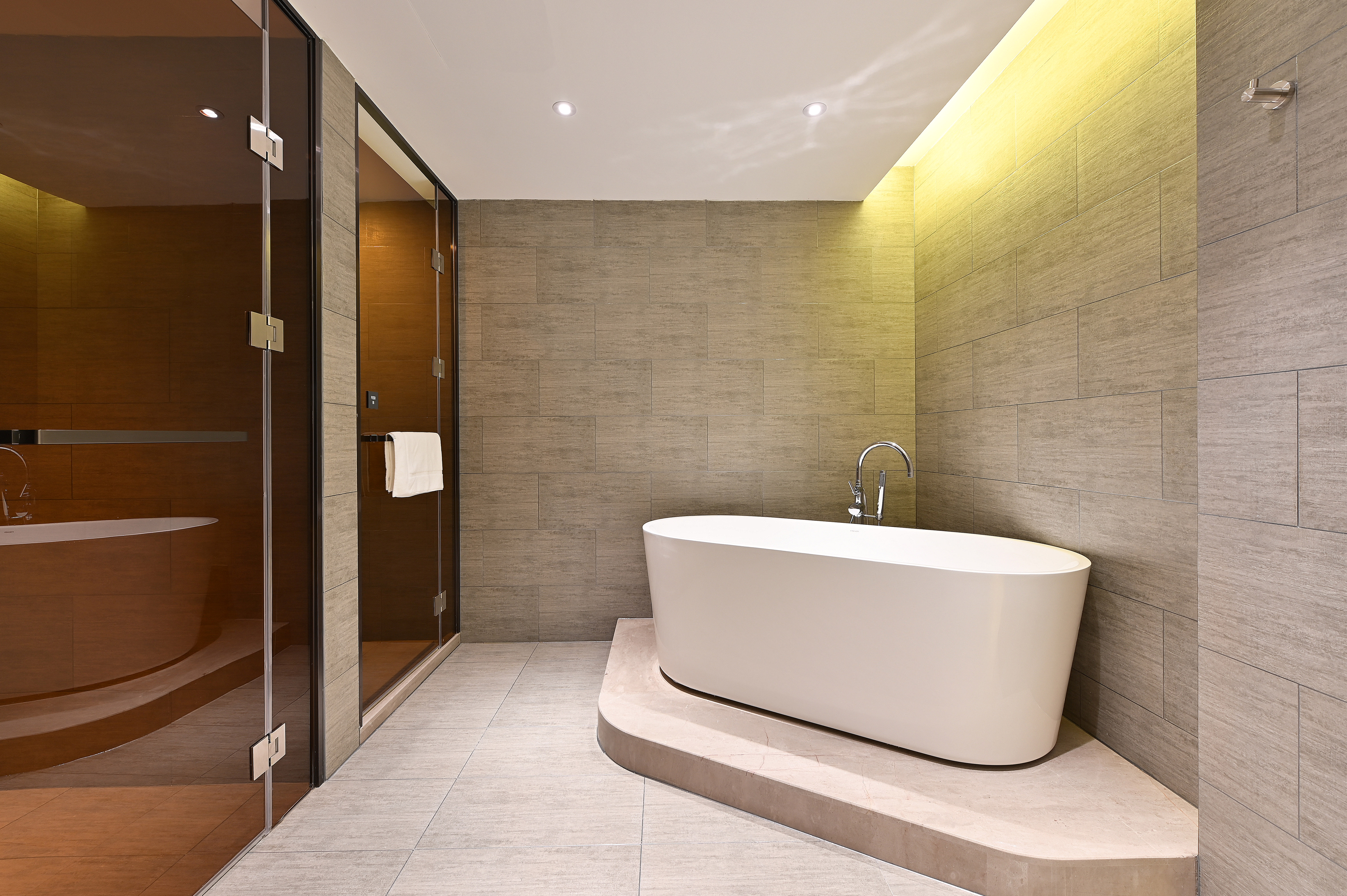 Jimu Suite (Inner And Outer Rooms + Mini Fridge + Two Bathrooms + Large Bathtub)