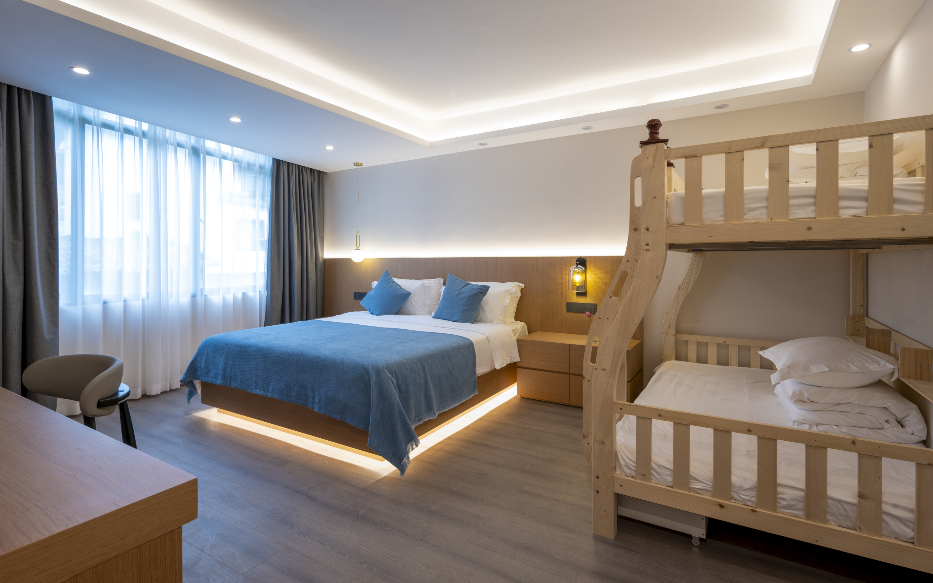 豪华家庭亲子套房『一室一厅+小童上下床+小冰箱』