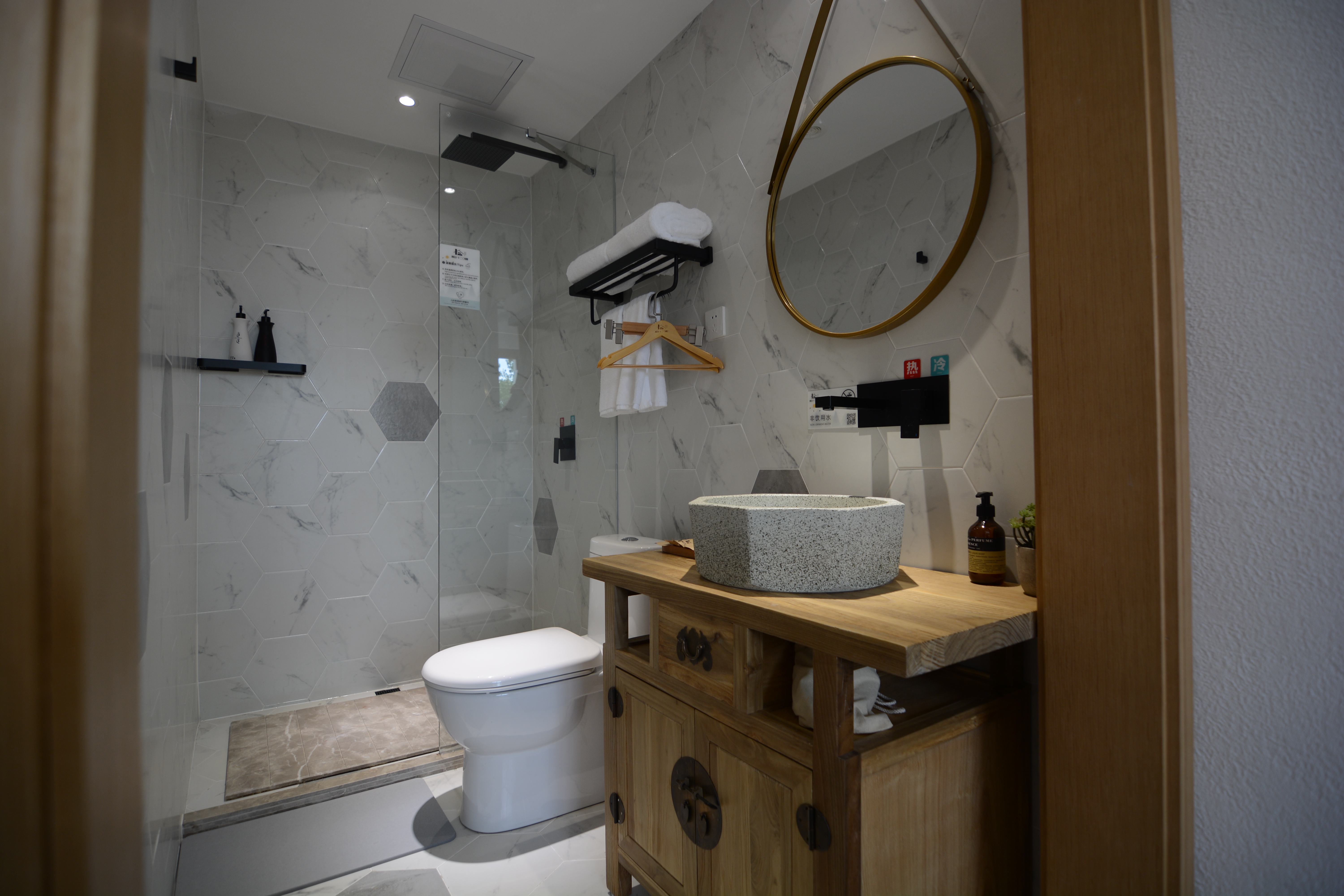 迷你院景大床房