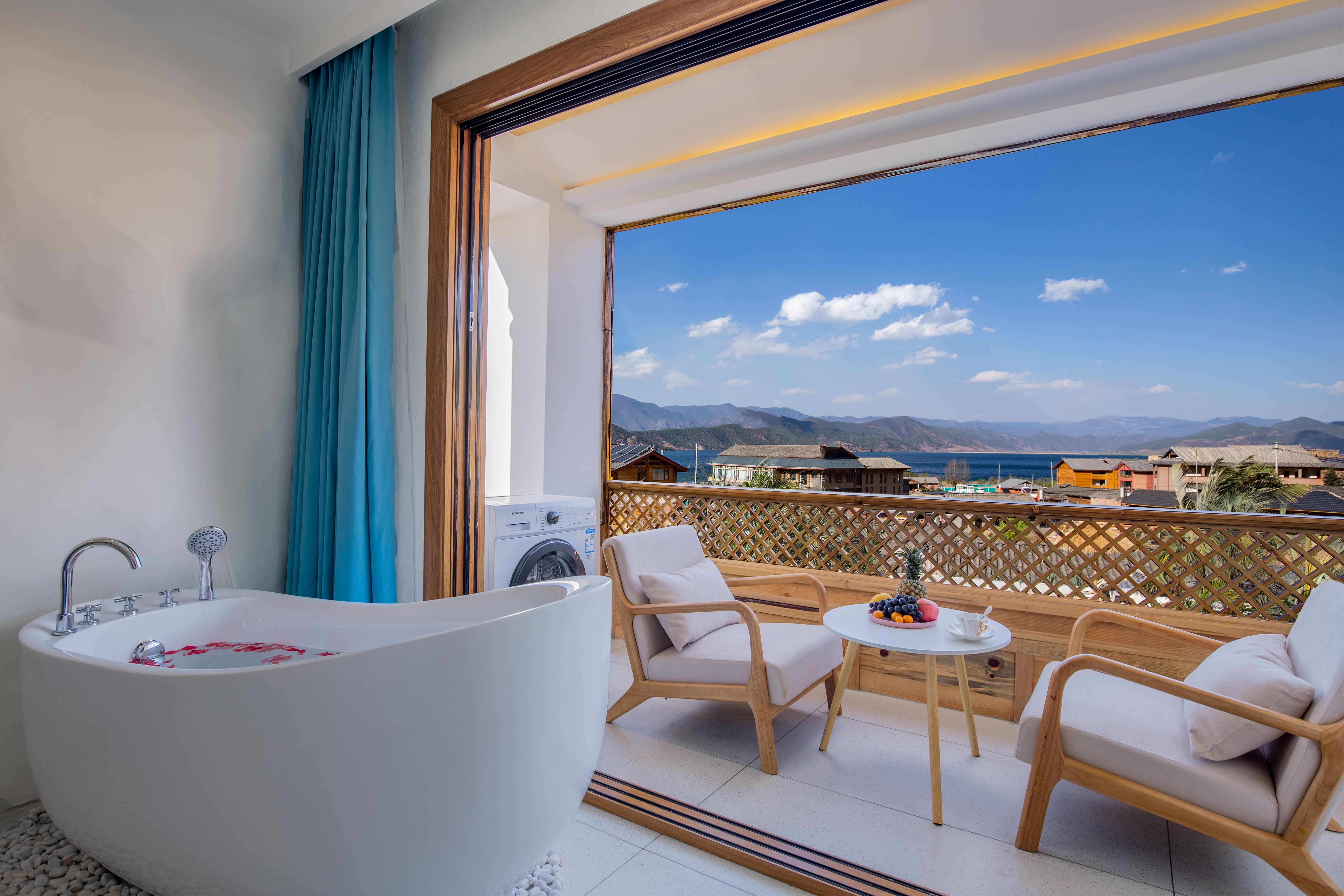 Santorini Lake View Round Bed Room(island Style Courtyard)