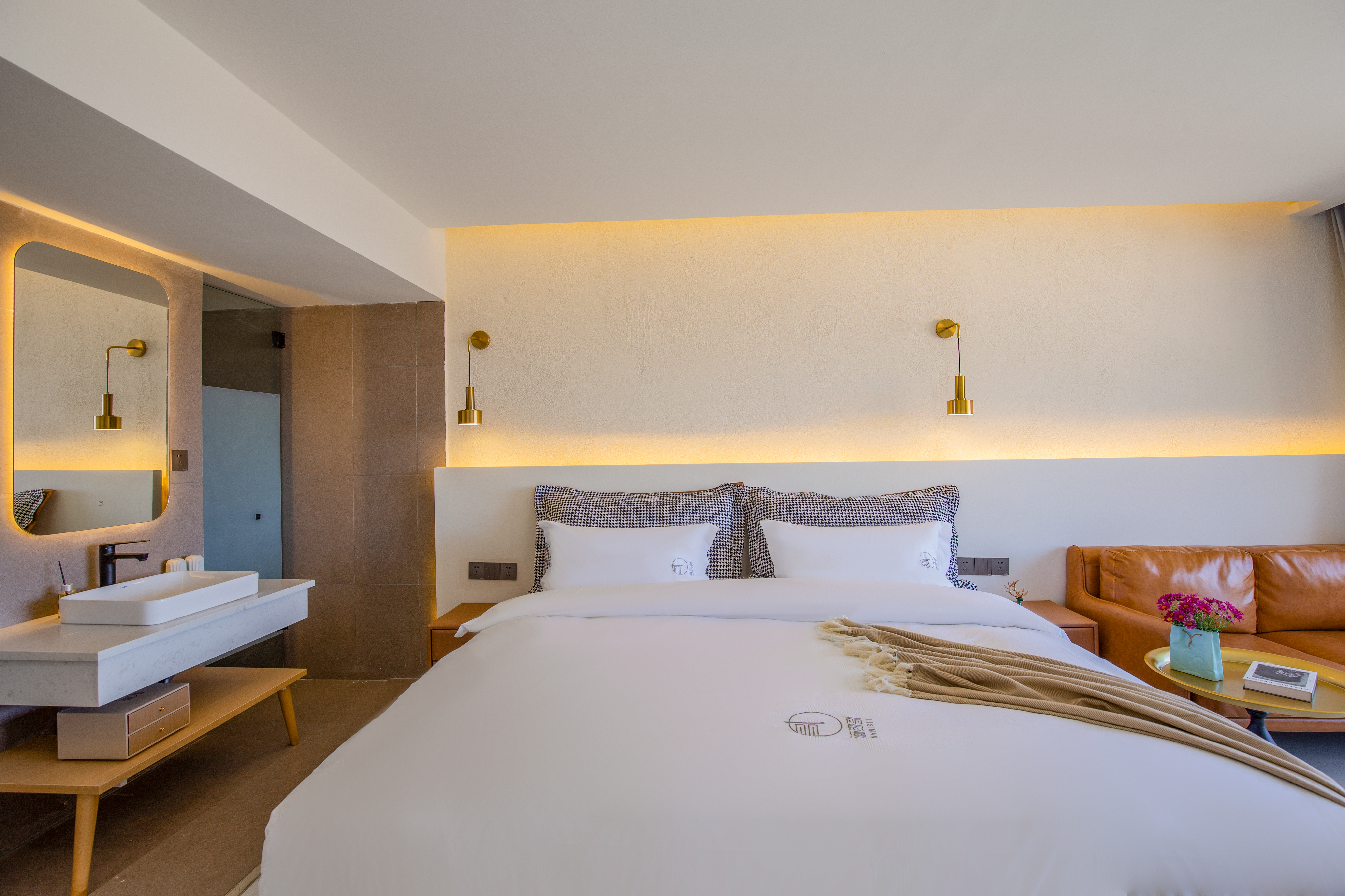 Light Luxury Courtyard-View Double Bed Room (Island Style Courtyard)