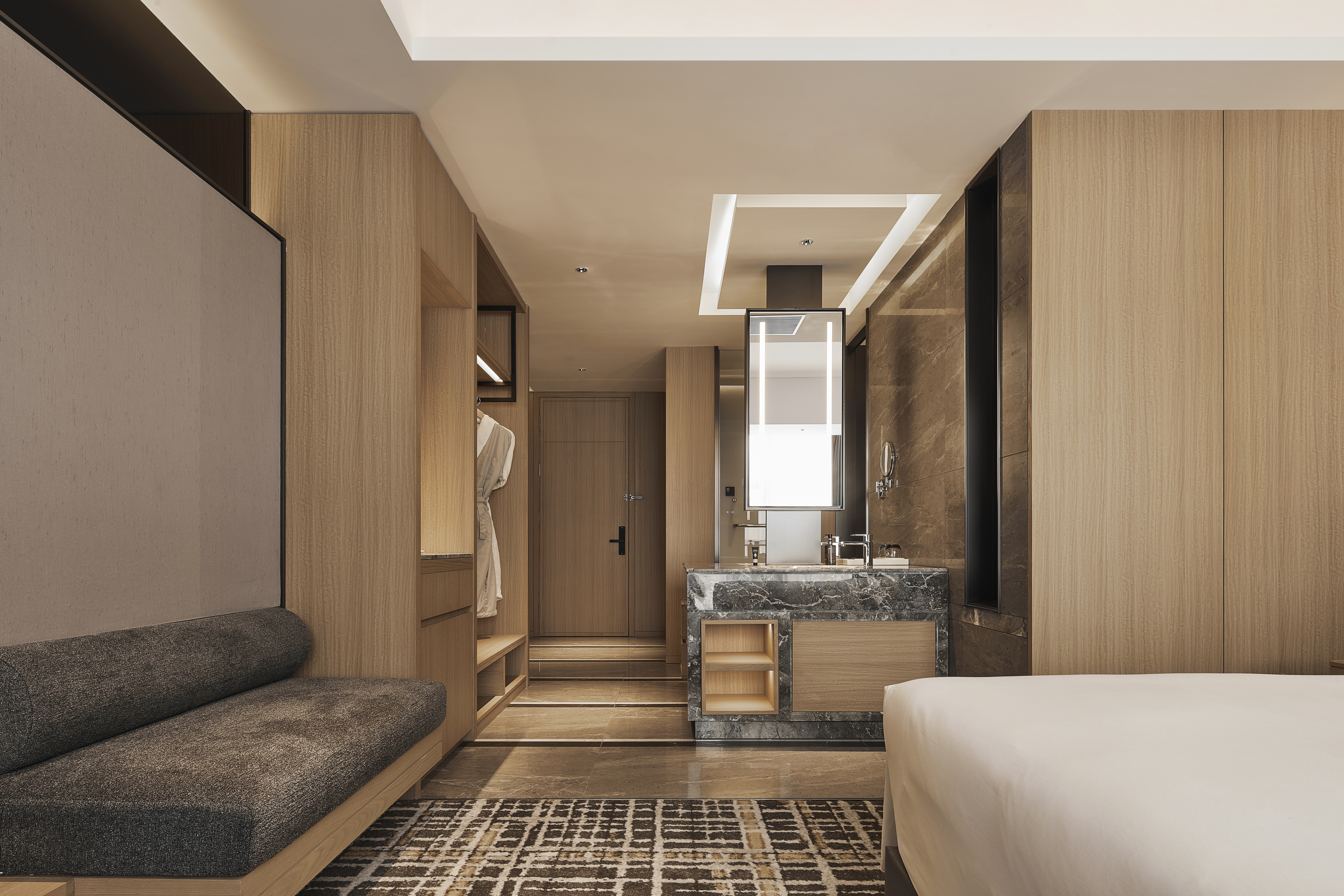 Executive Smart Room (Double Bed) (Desk, Window, Fridge)