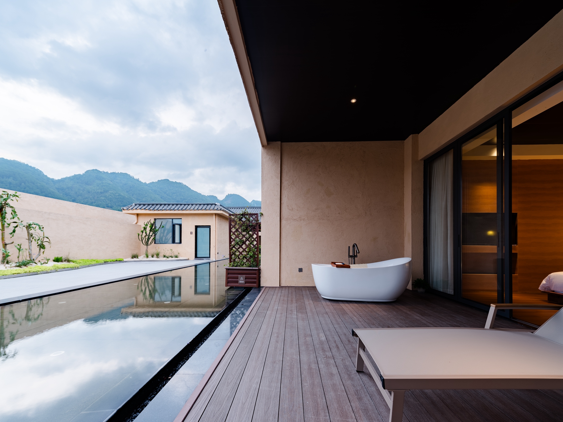 Biyao Ting Garden-View Terrace Twin Room