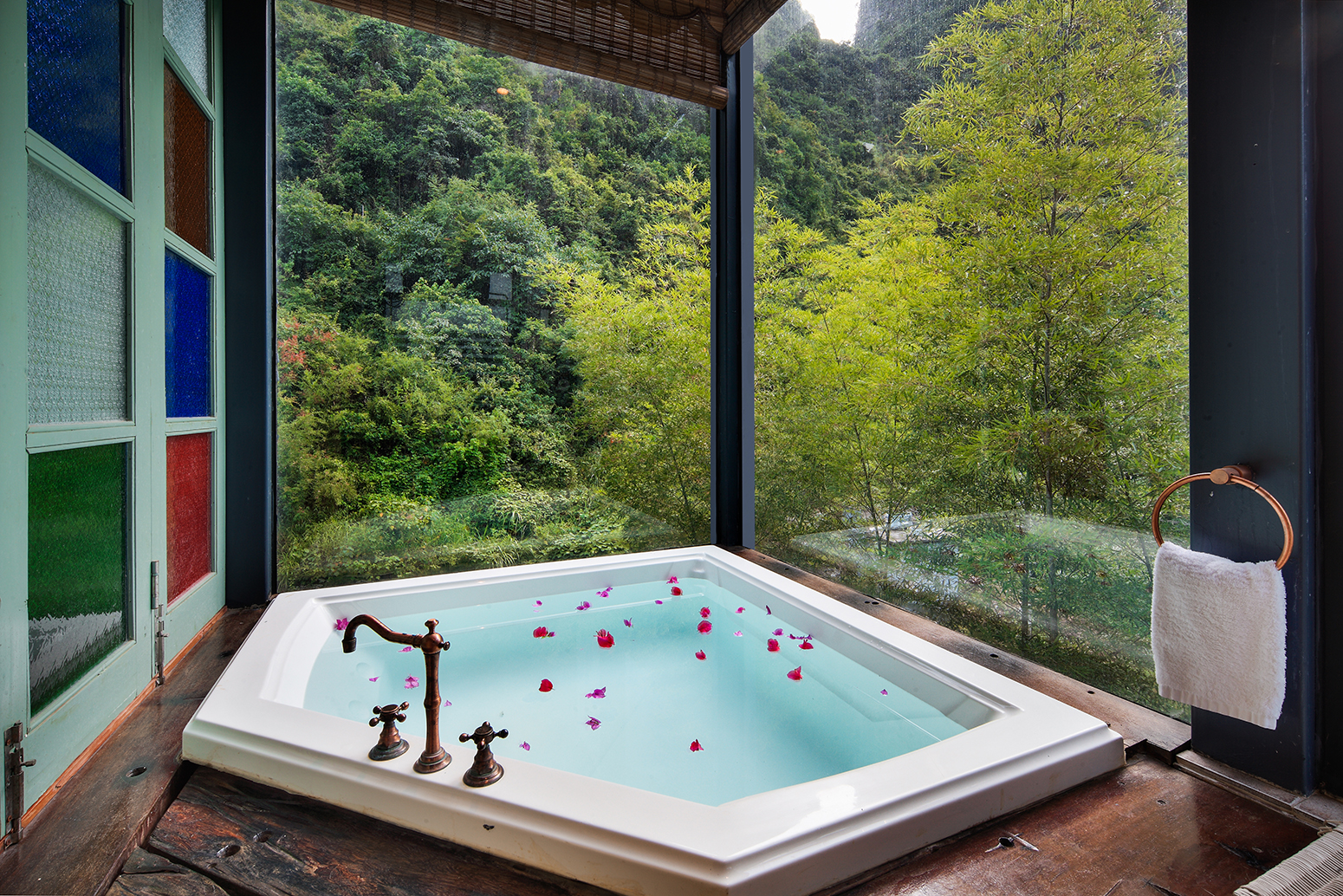 岭南风情双床房（房间超大+窗台品茶+观景浴缸）