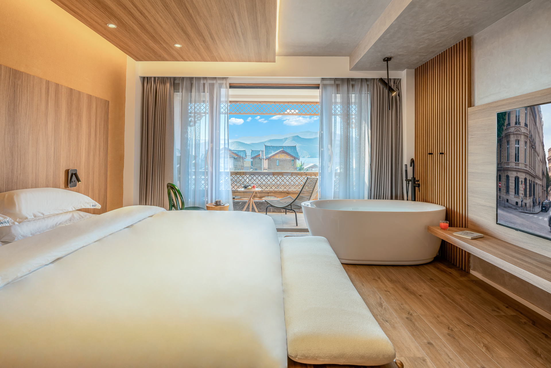 Lakeview Luxury Quality Double Bed Room (Tub)