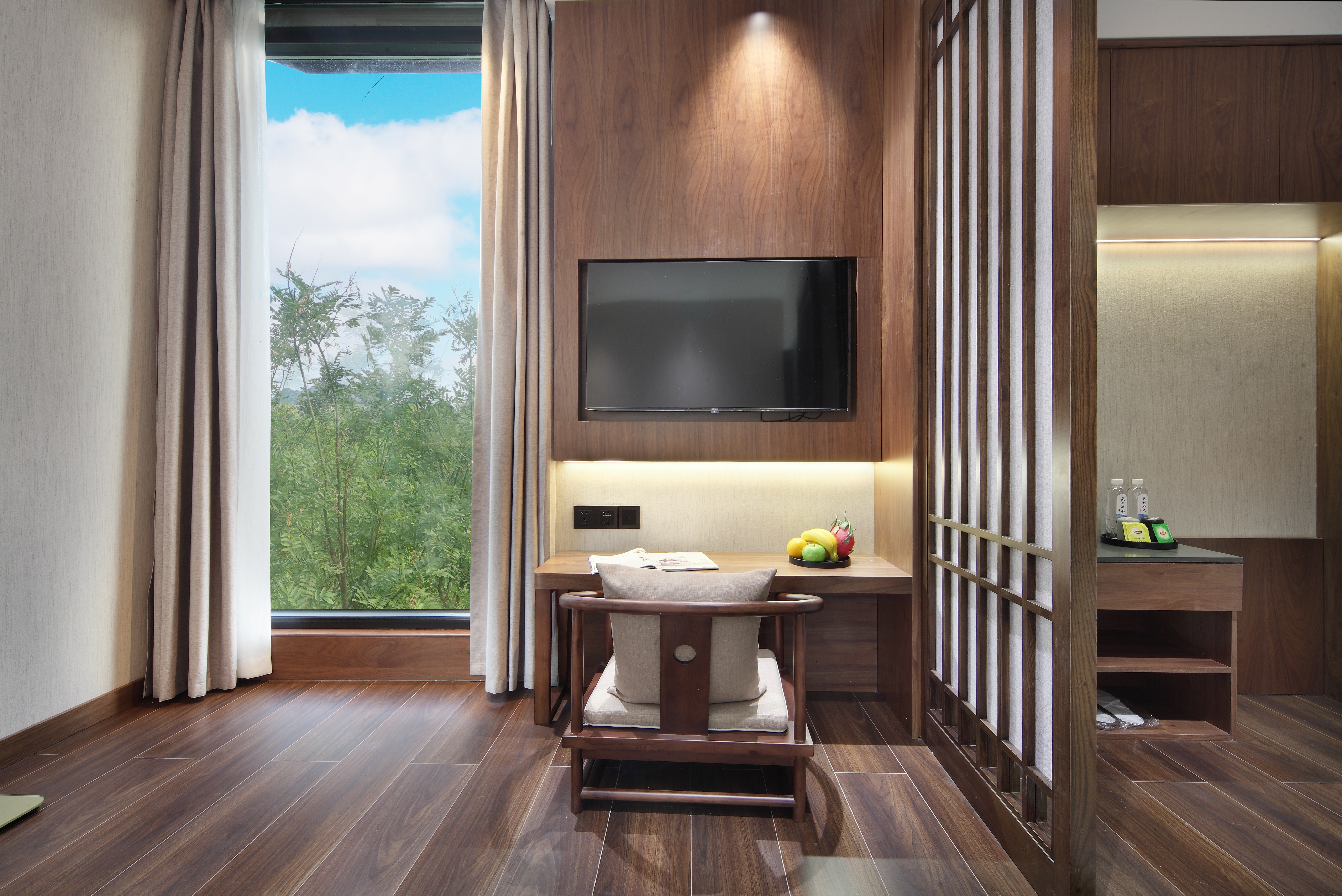 漓江山水大床房+超大山水画框+榻榻米观日出+夜景