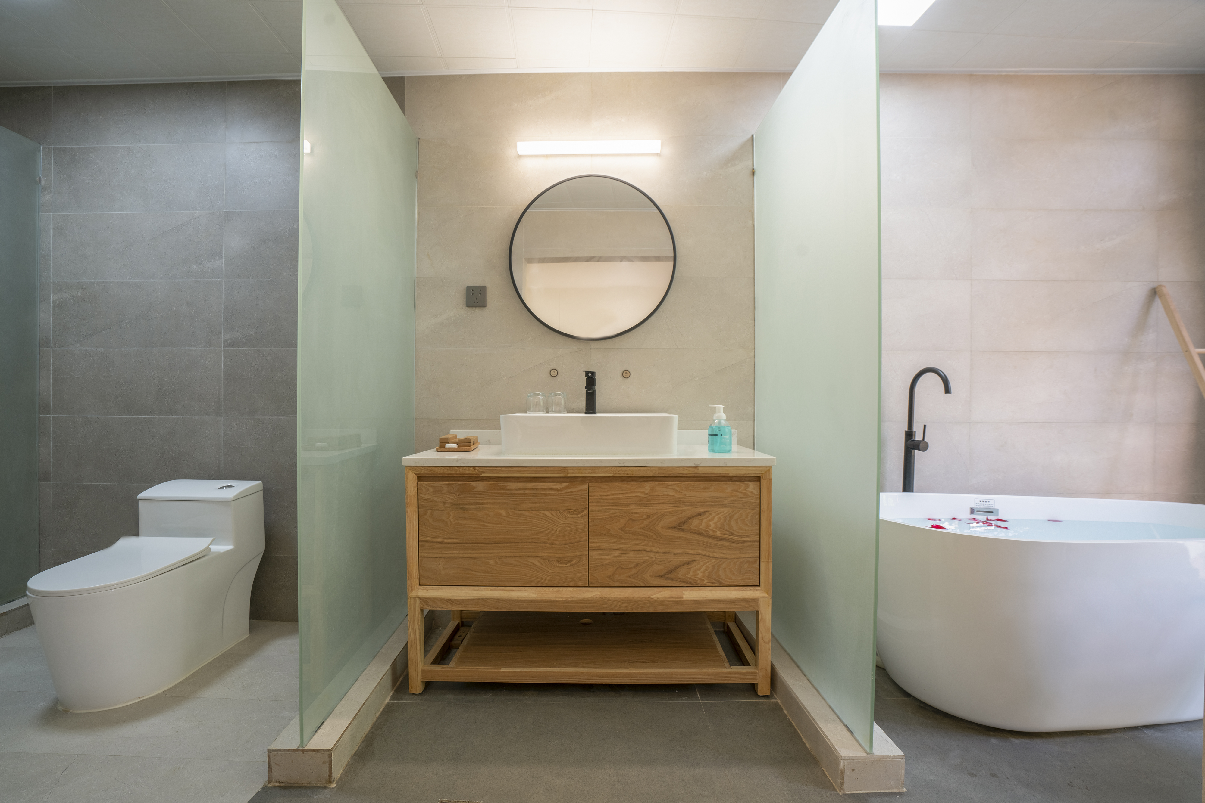 陌溪小院_豪华大床房+茶台+洗衣机+冰箱