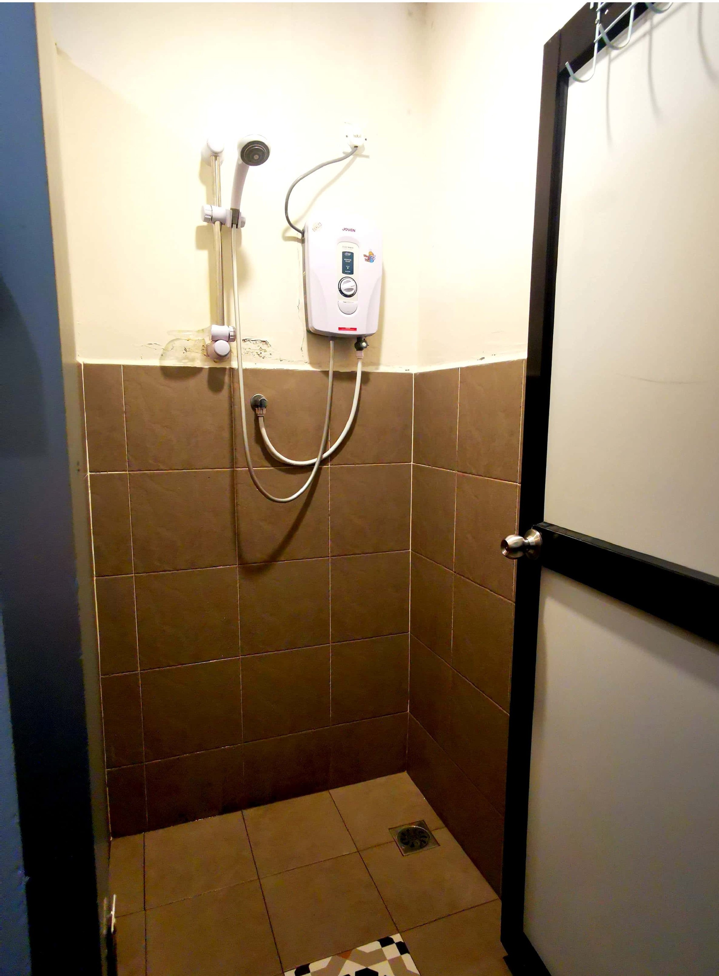 混合胶囊床宿舍（一张床位）