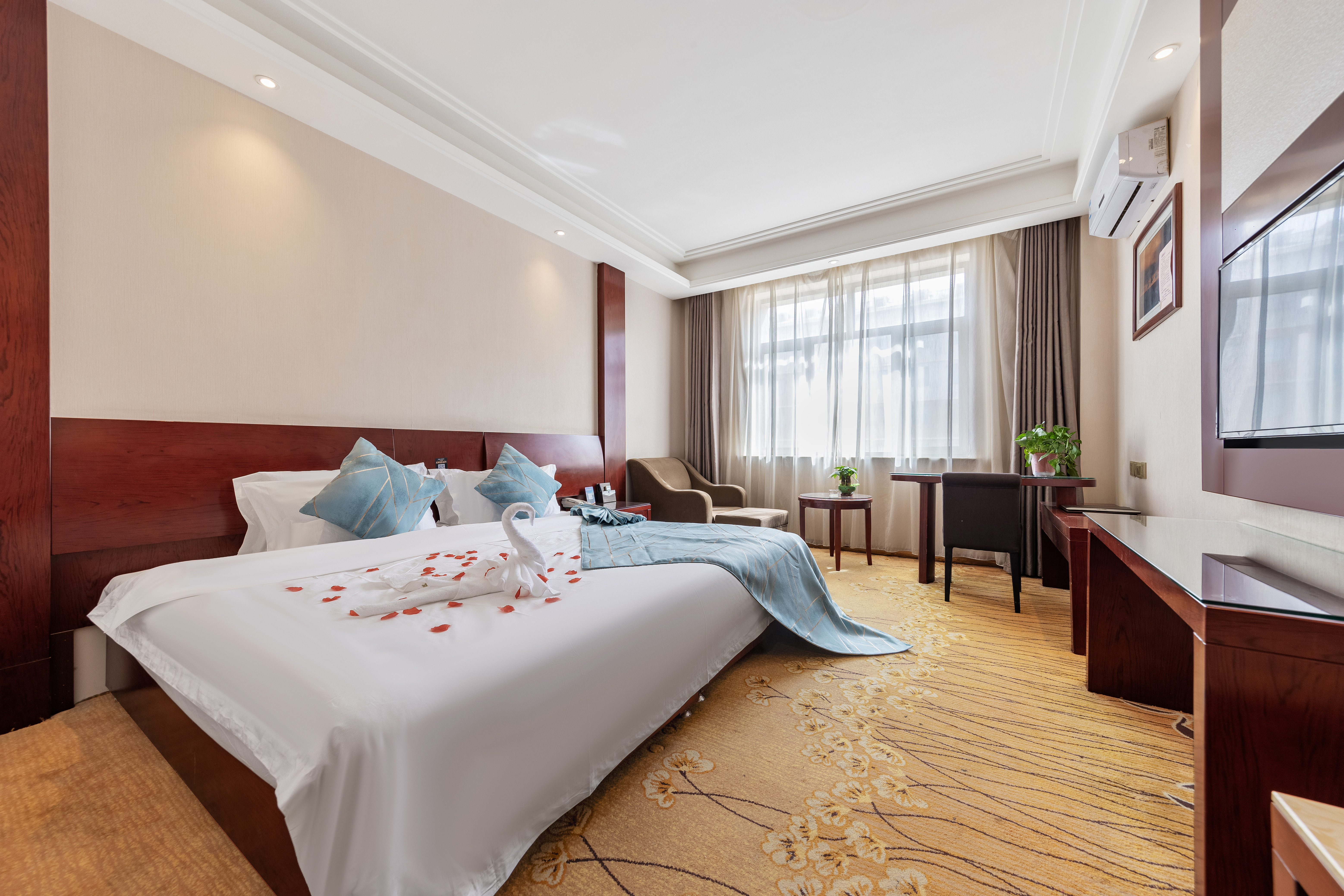 尊享浪漫大床房