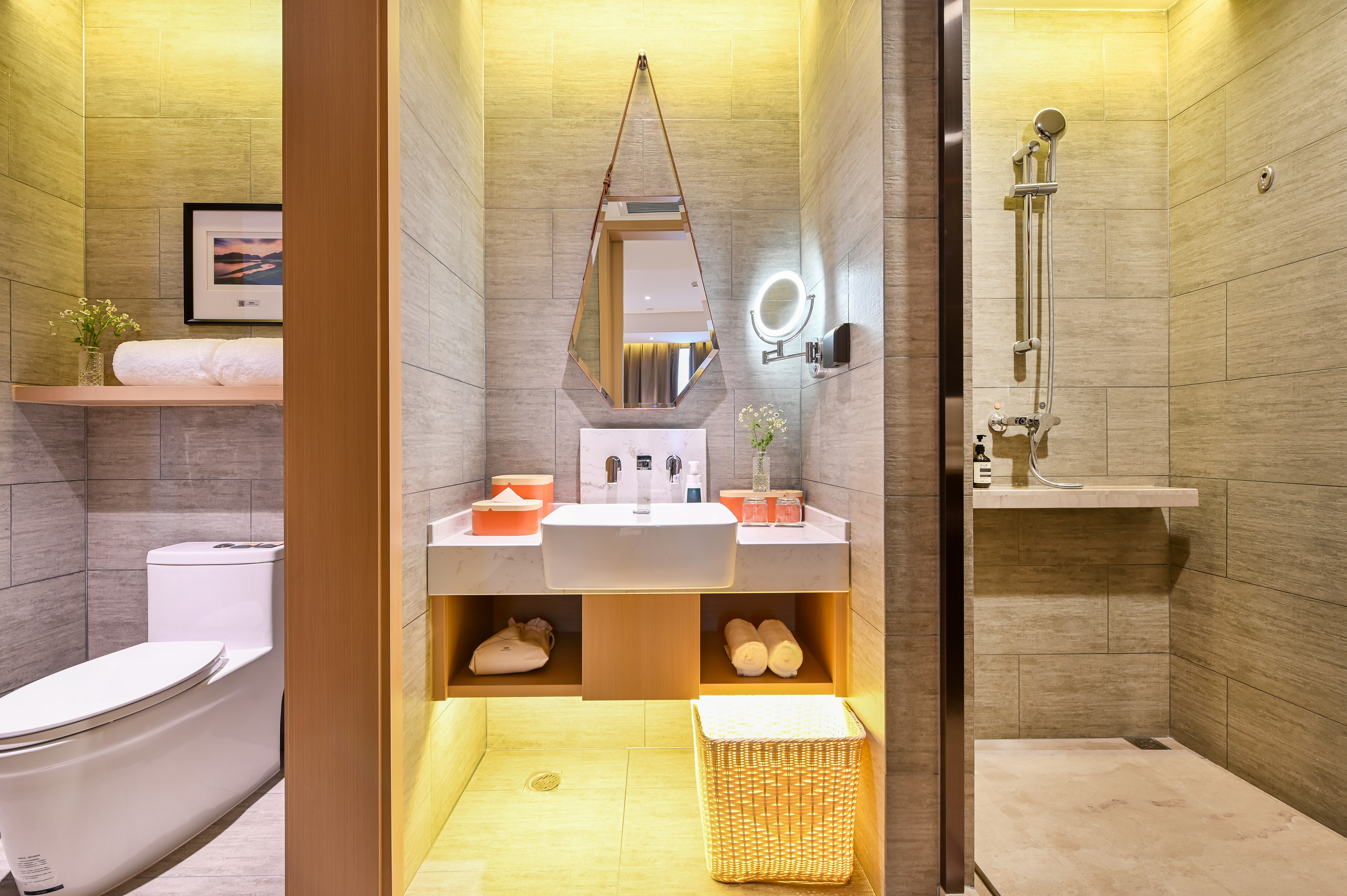 Jimu Family Suite (Inner And Outer Rooms + Tv Projection + Mini Fridge)