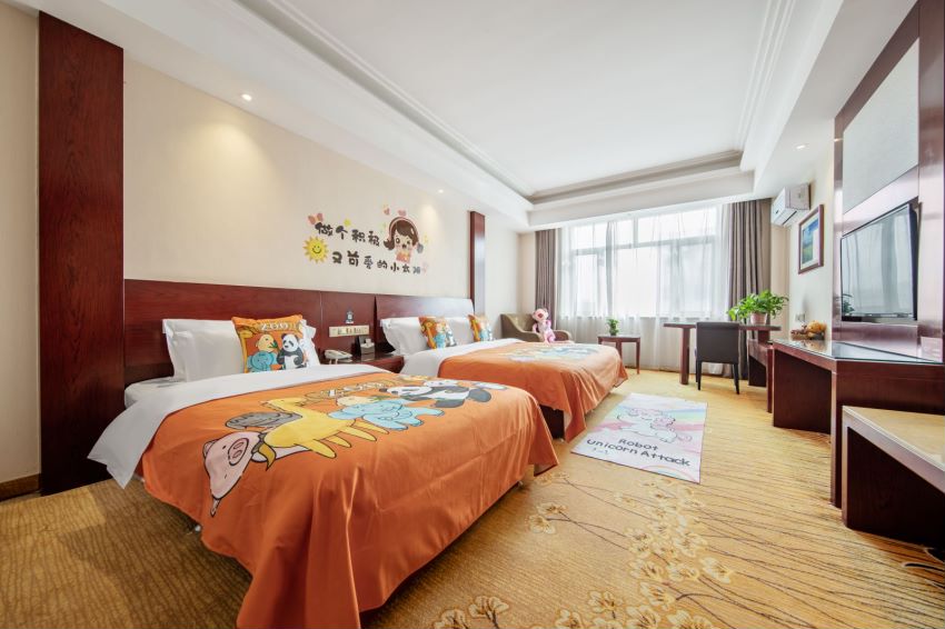 童趣親子家庭房（品牌加濕器+電子體重秤+小童玩具）