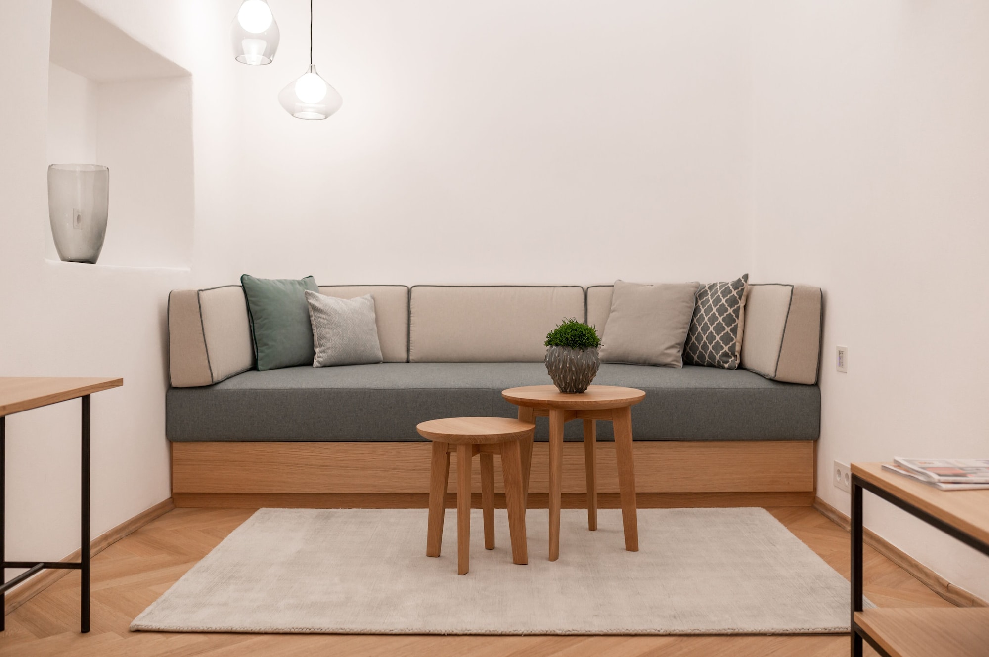 高级公寓， 2 间卧室， 双浴室， 城市景观