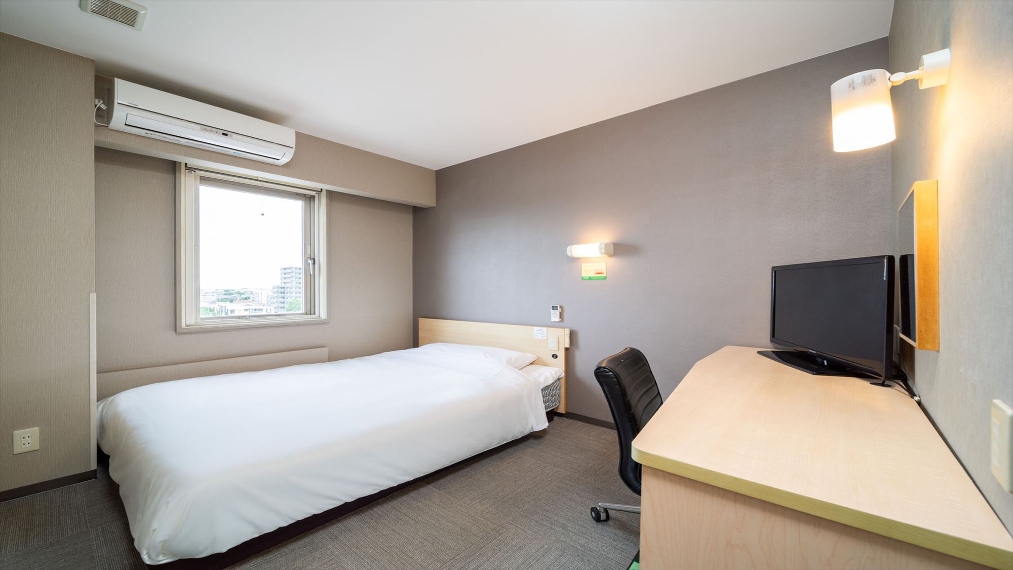 无烟标准房 床尺寸140cm 1张双人床