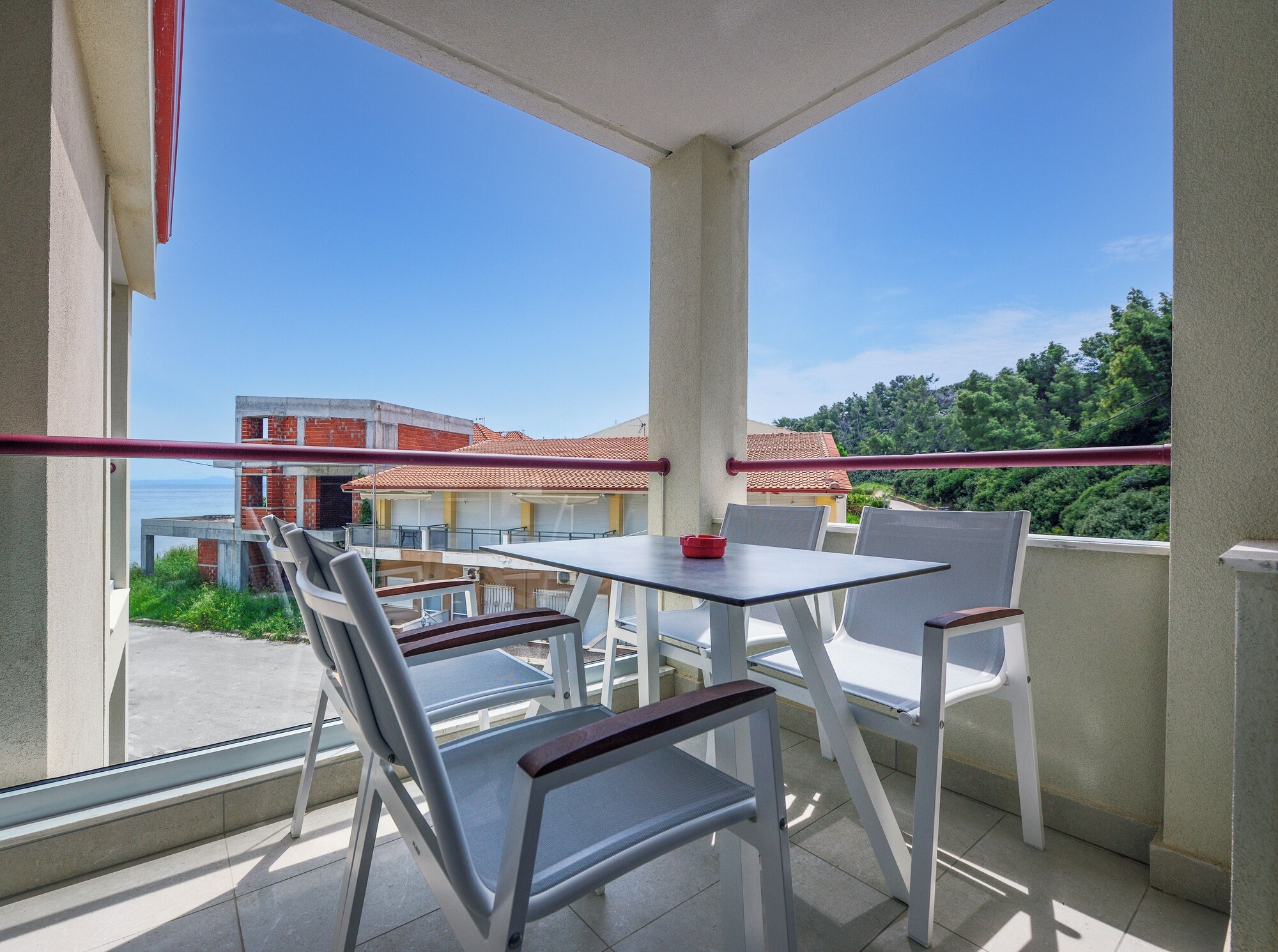 部分海景家庭间 - 带阳台