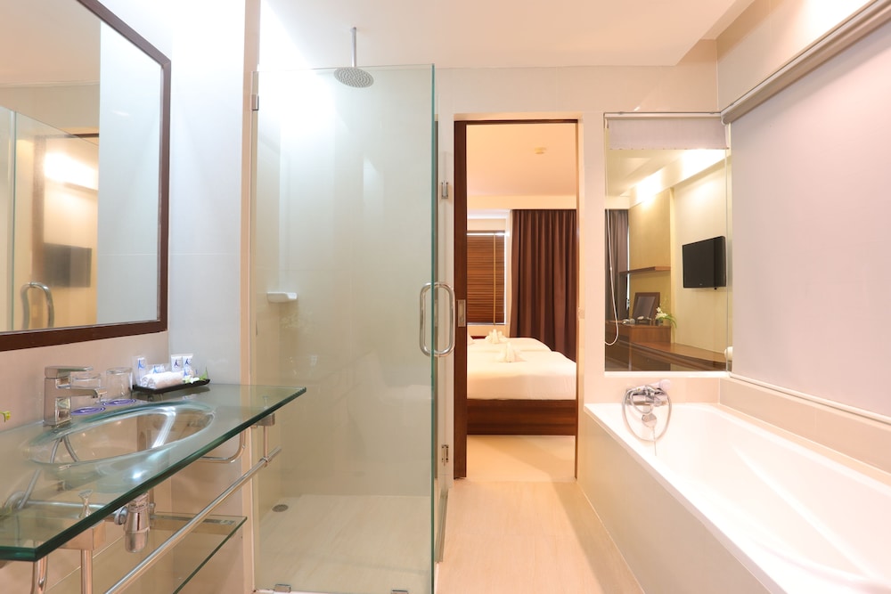 豪華房 （直通泳池）