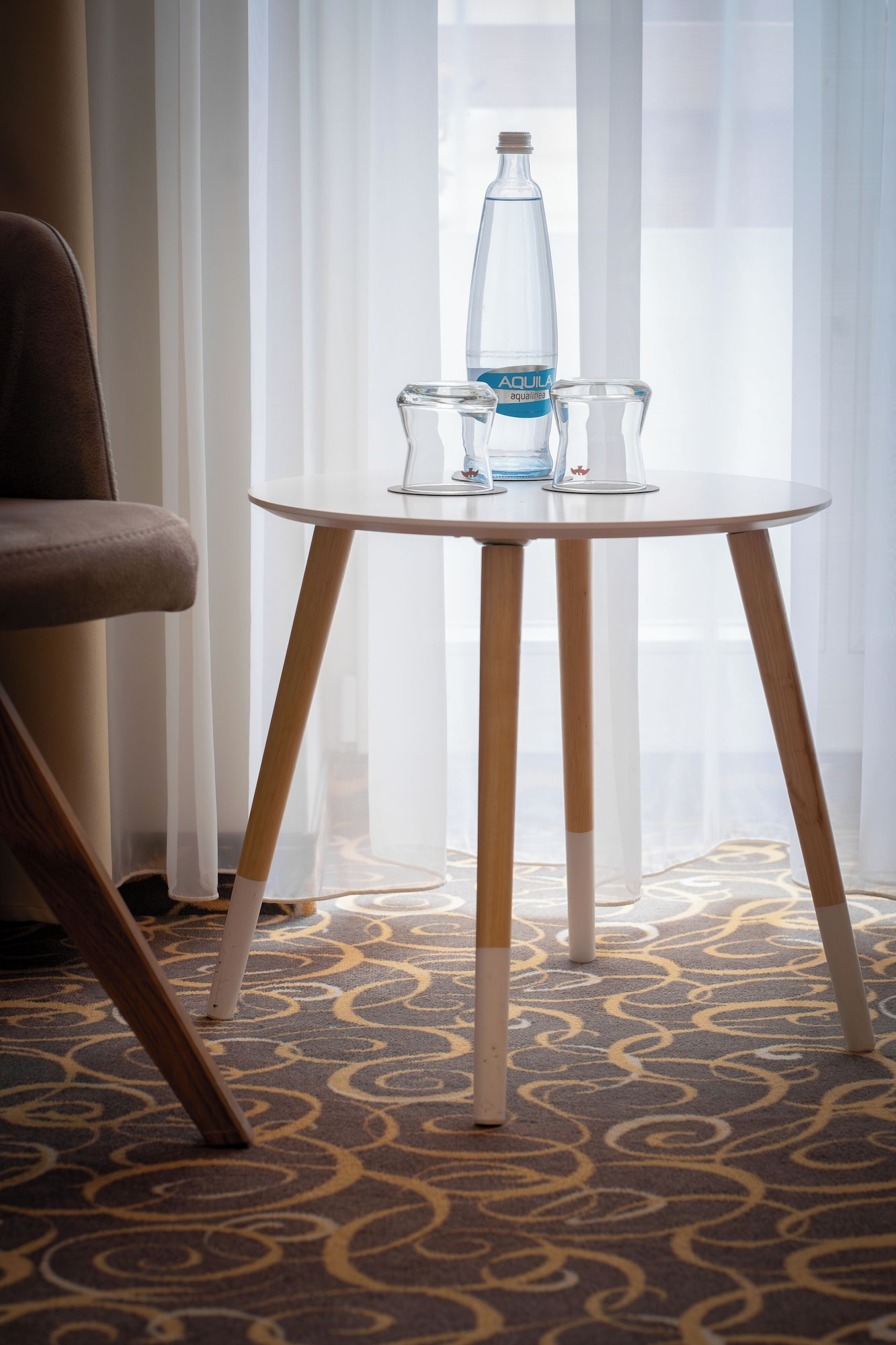 高级双人房或双床房，1张特大床，城市景观