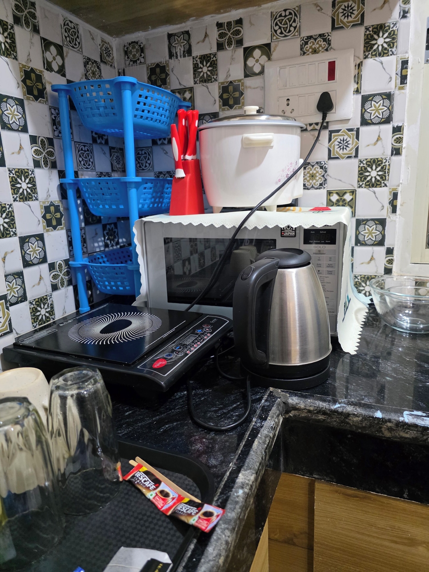 奢华公寓， 多张床， 阳台， 城市景观