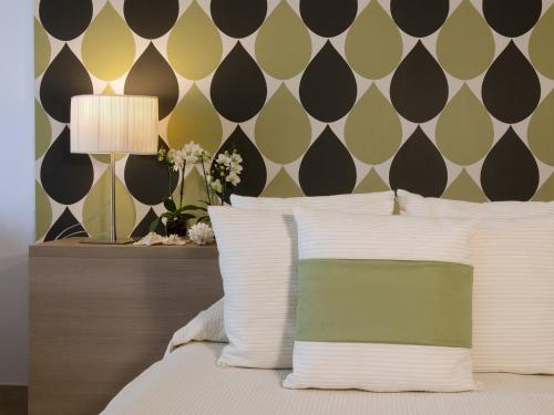 小型套房（带海景的）