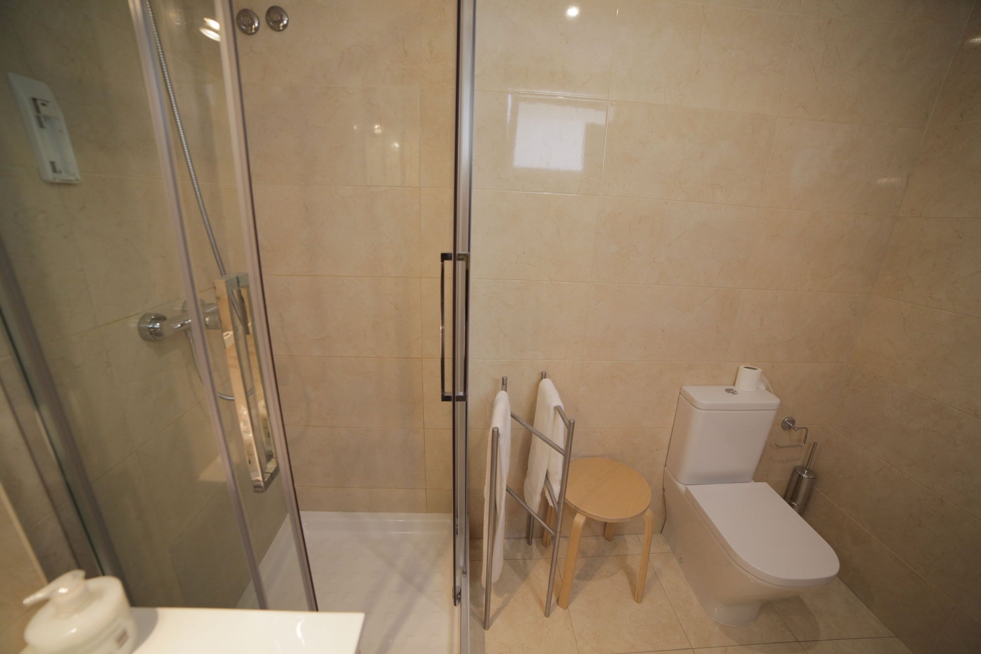 高级公寓， 1 间卧室 （3T）