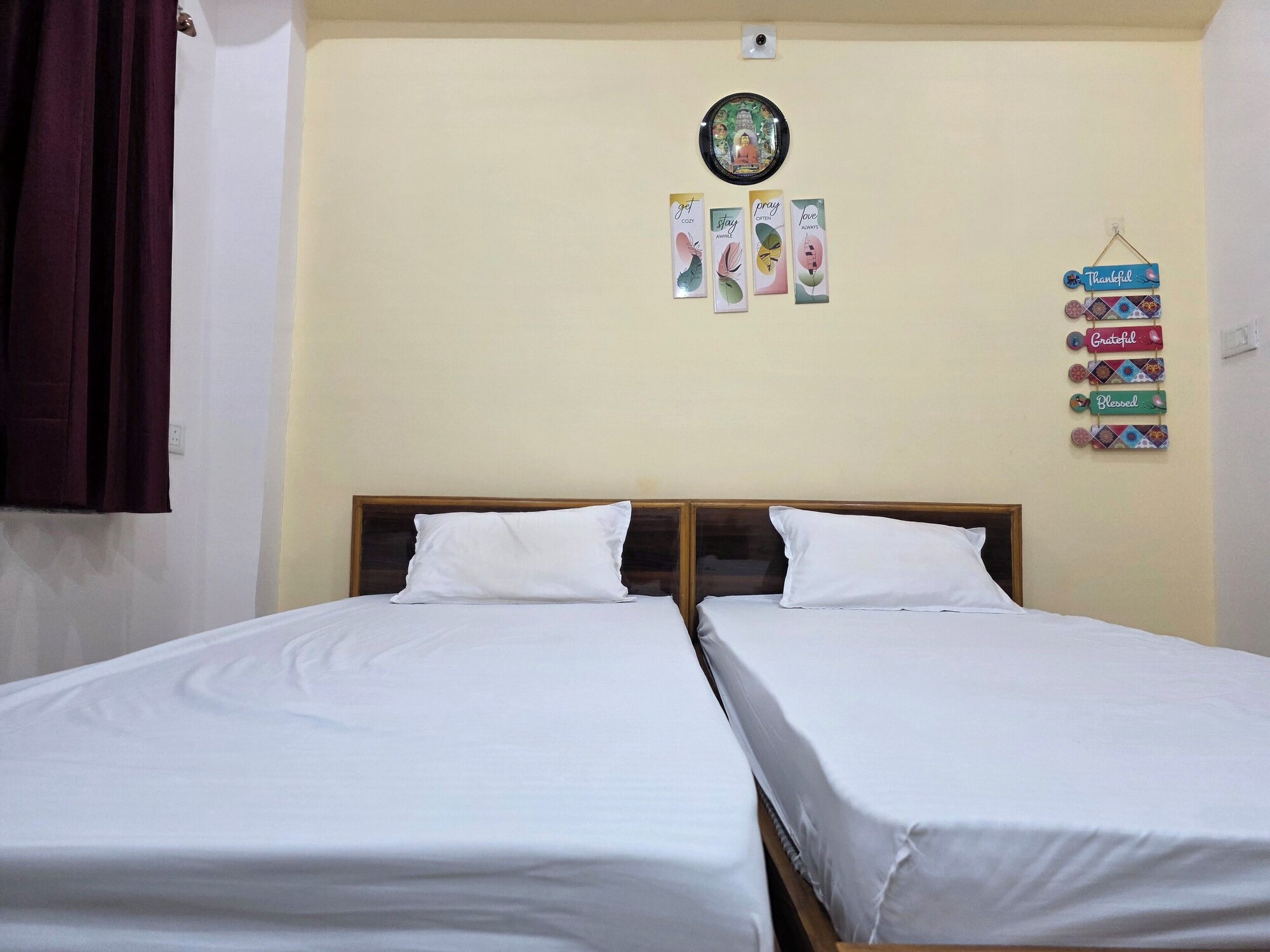 奢华公寓， 多张床， 阳台， 城市景观