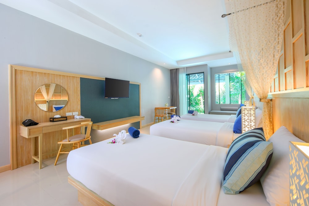 家庭房（直通泳池）