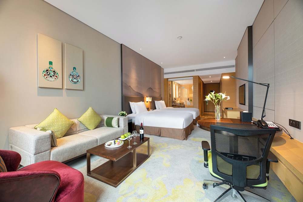 假日高级双床房