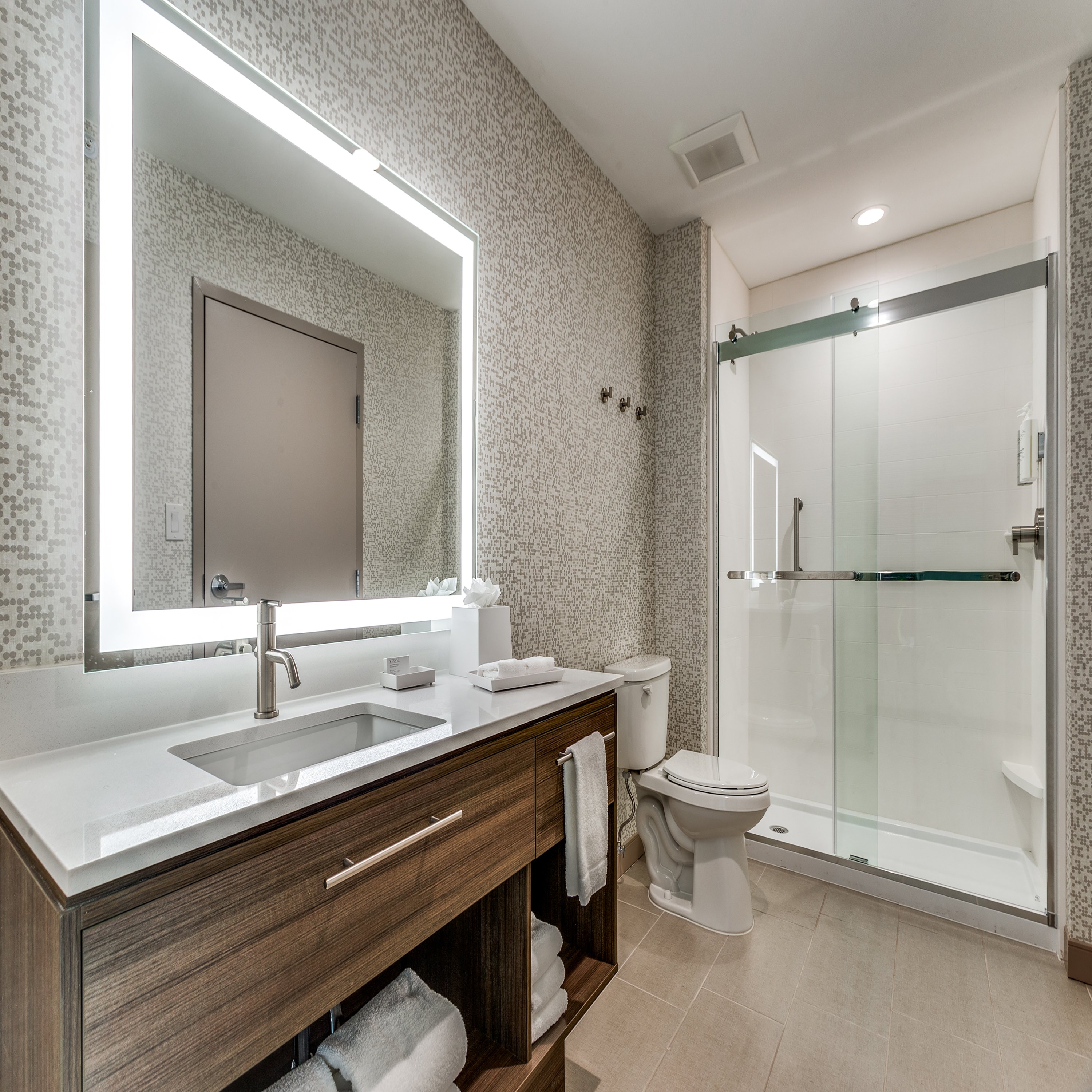 特大床一室套房