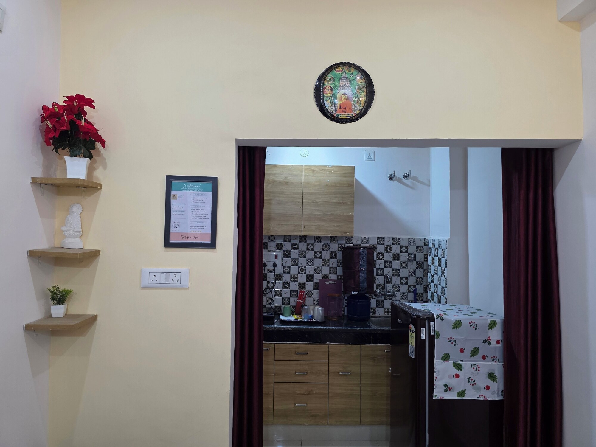 奢华公寓， 多张床， 阳台， 城市景观