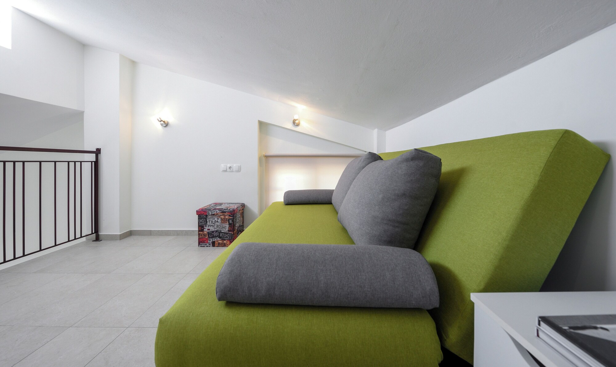 带阳台及海景的家庭房