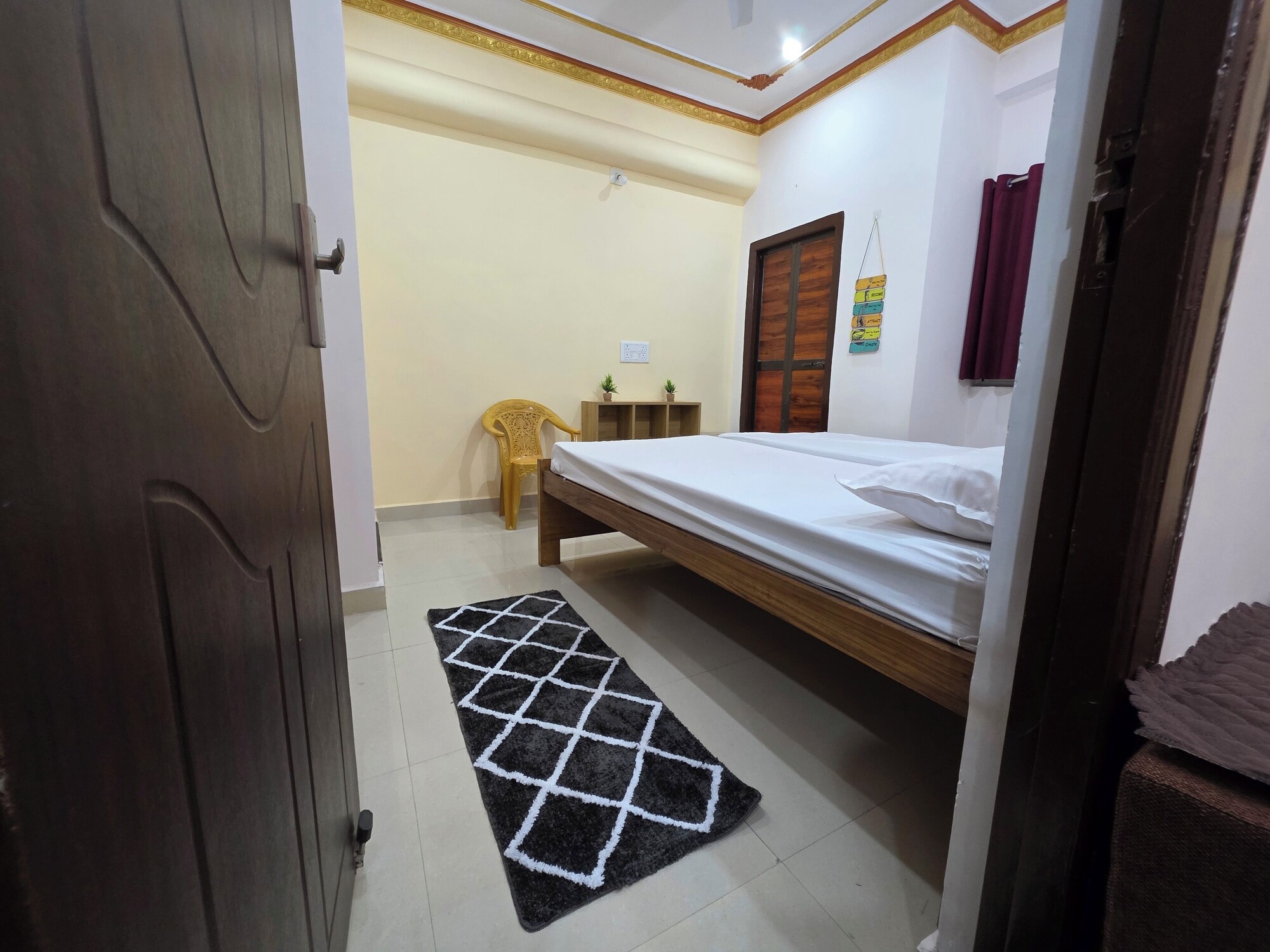 专享公寓，多张床，带阳台，城景